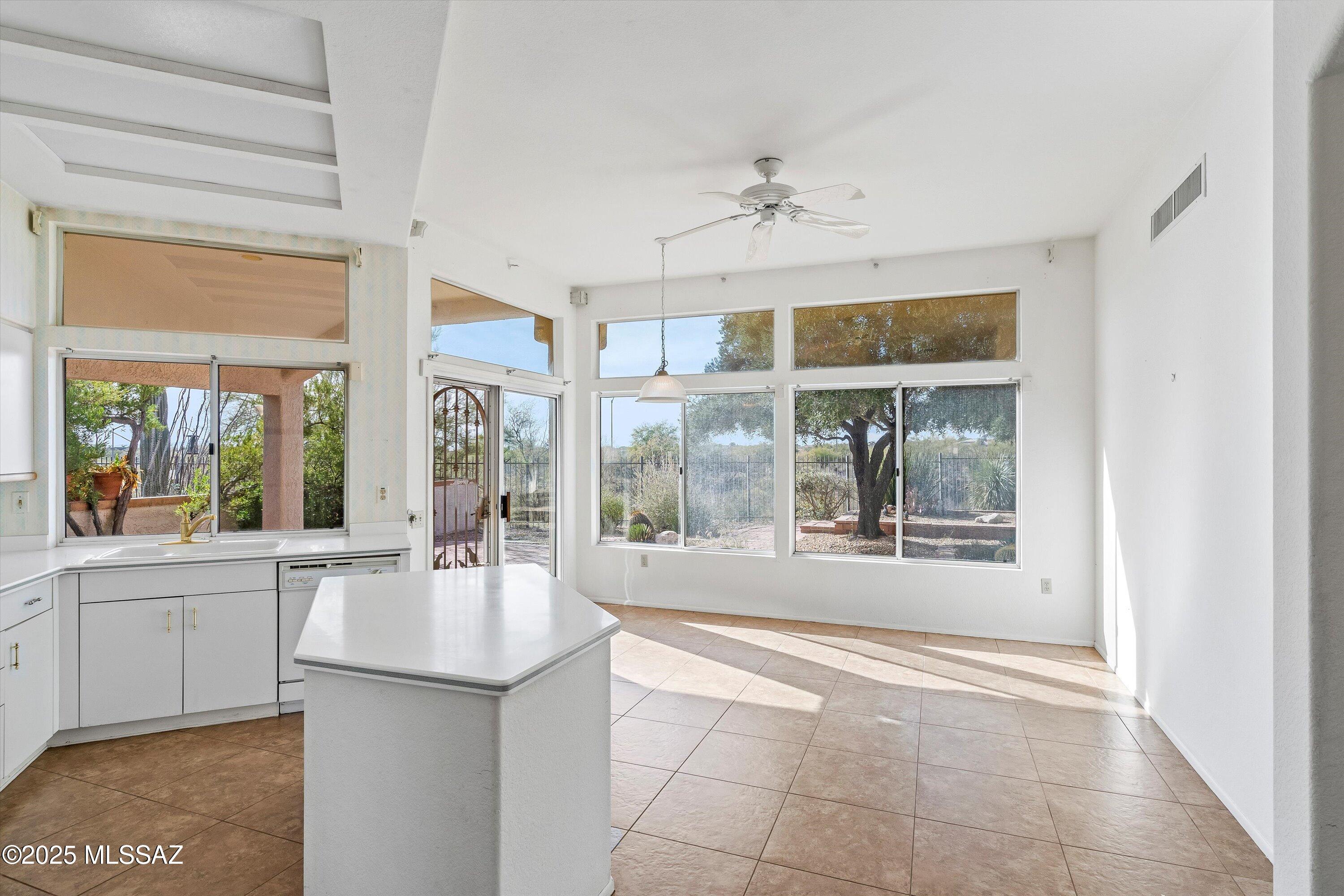 13933 N Desert Butte Drive
