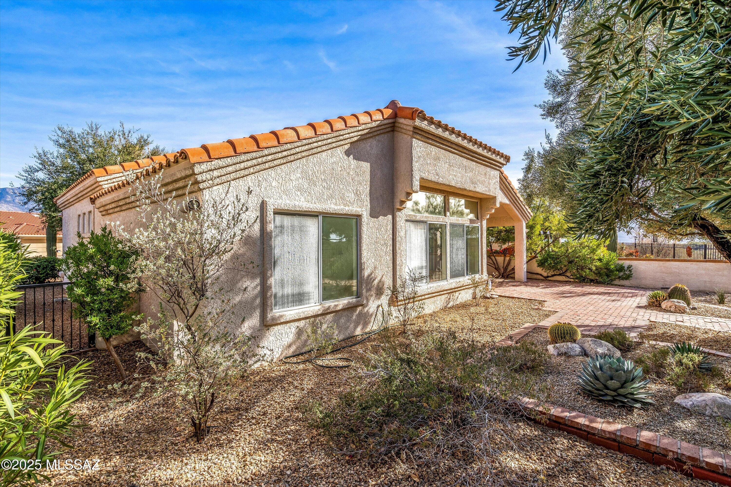 13933 N Desert Butte Drive