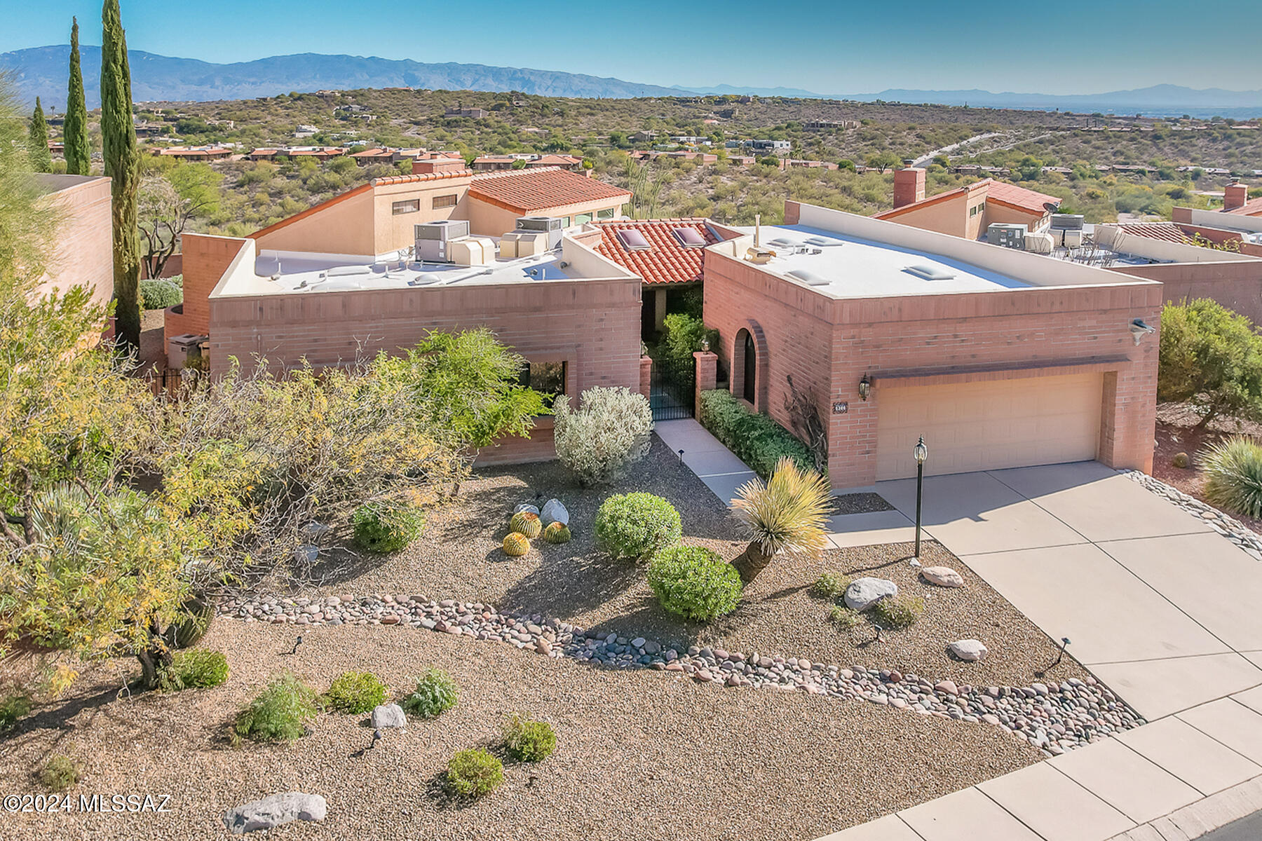 5306 N Via Velazquez