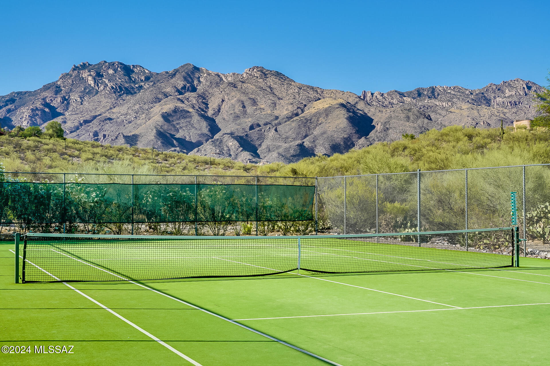 5306 N Via Velazquez