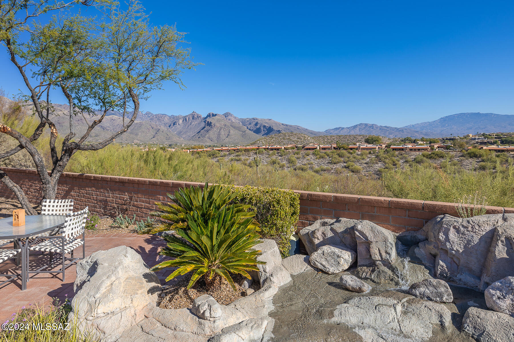 5306 N Via Velazquez