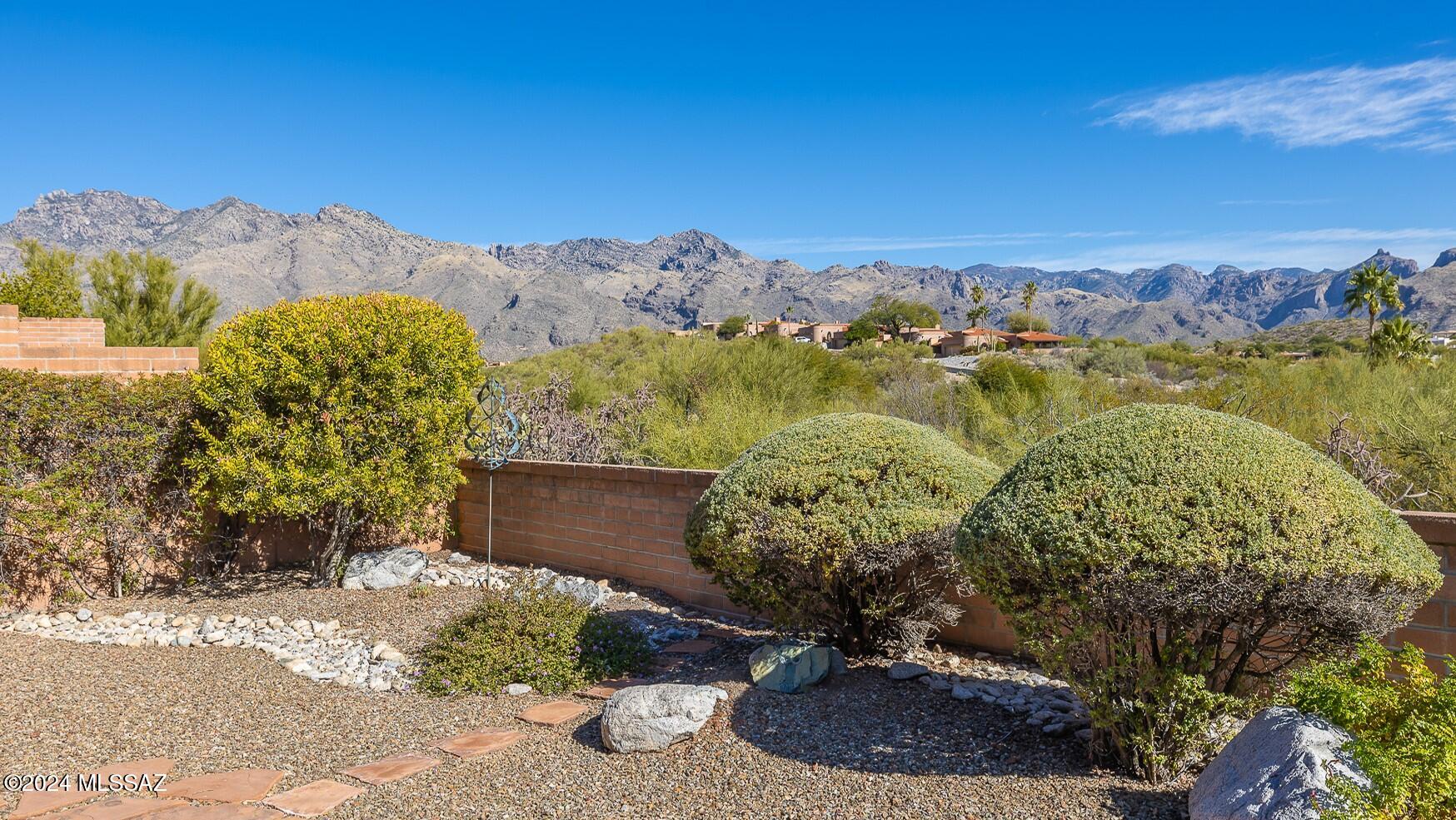 5030 N Via Gelsomino