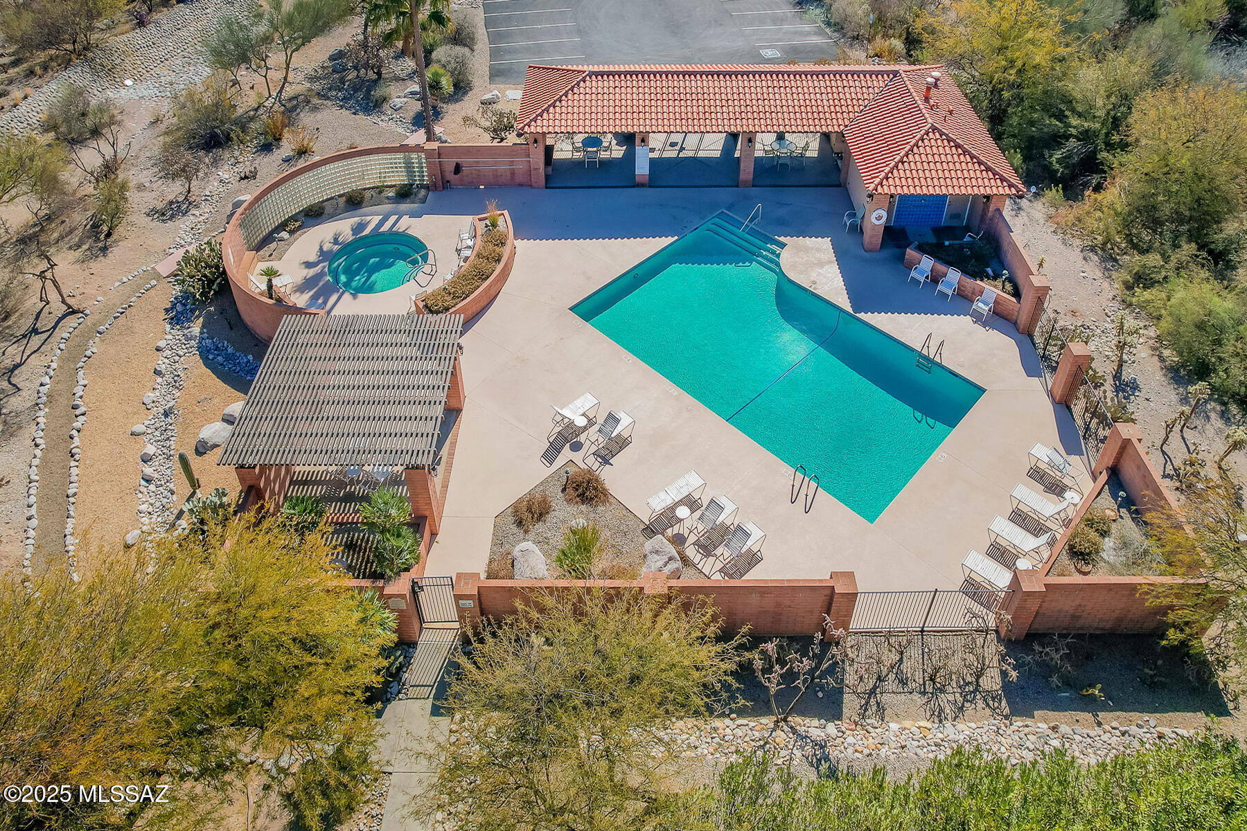 5030 N Via Gelsomino