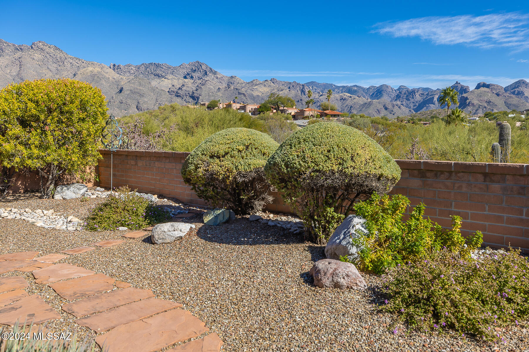 5030 N Via Gelsomino