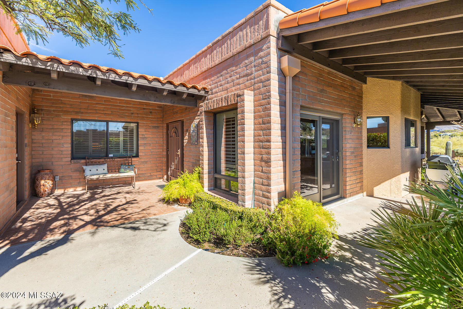 5030 N Via Gelsomino