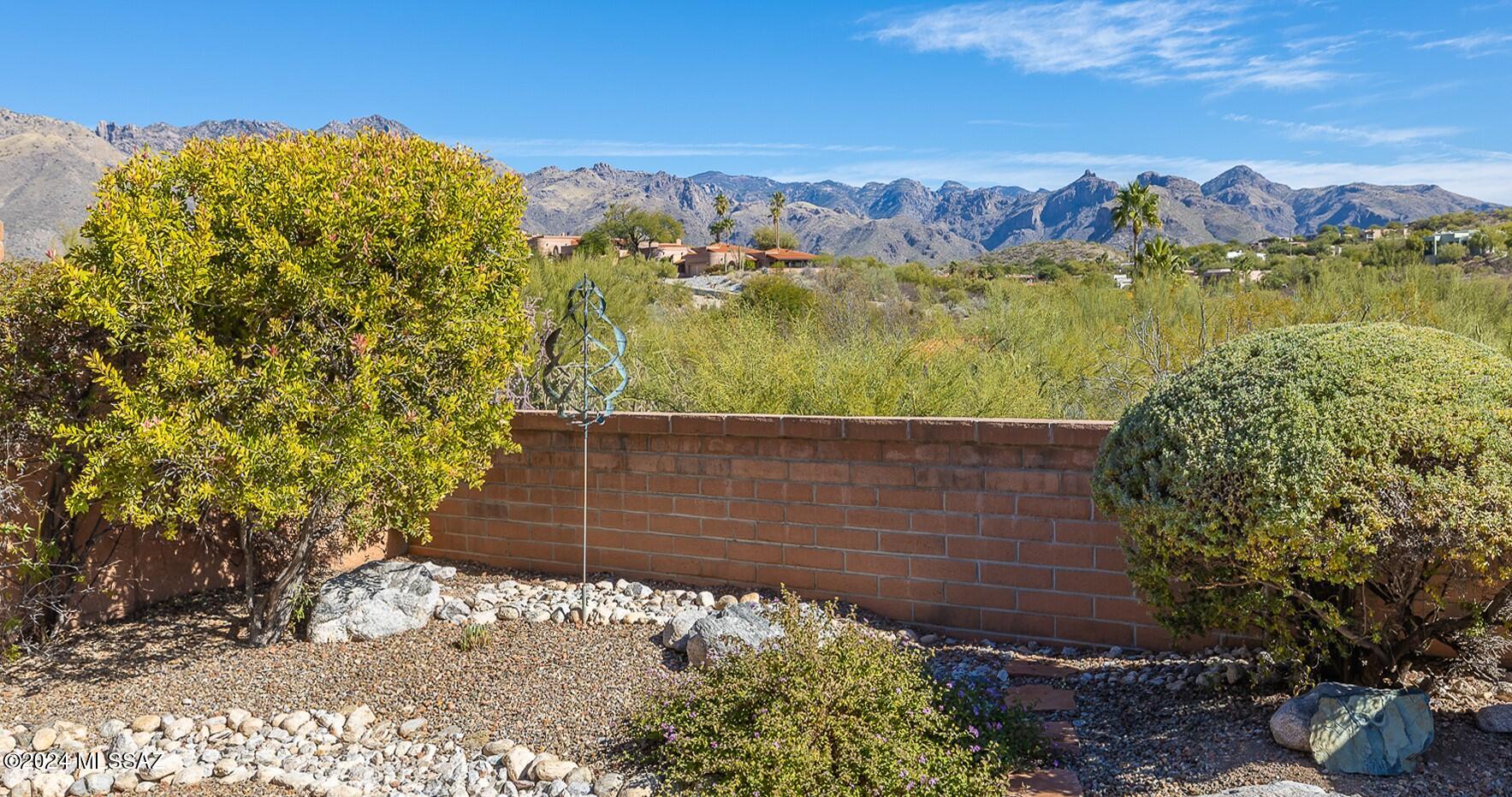 5030 N Via Gelsomino