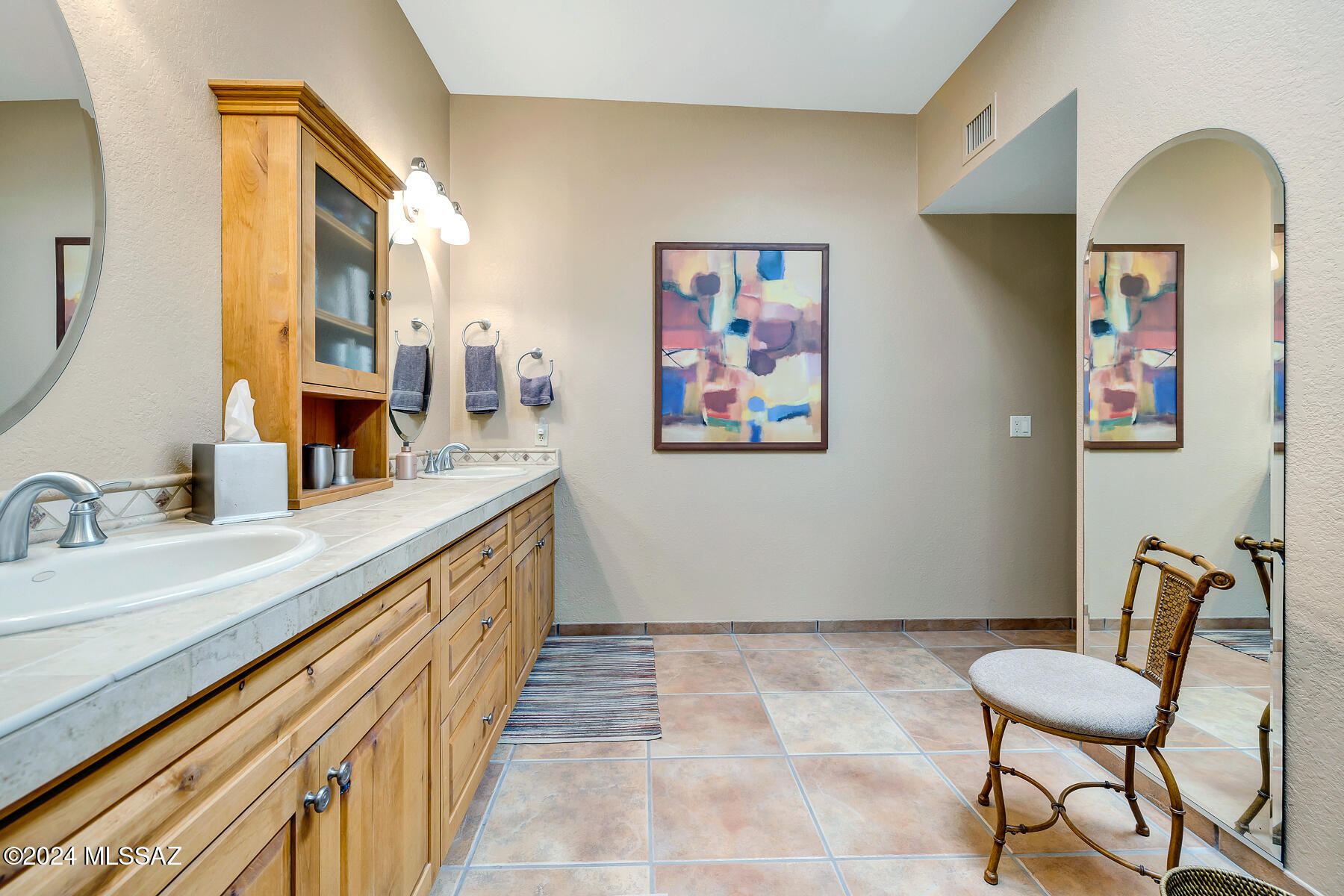 5030 N Via Gelsomino