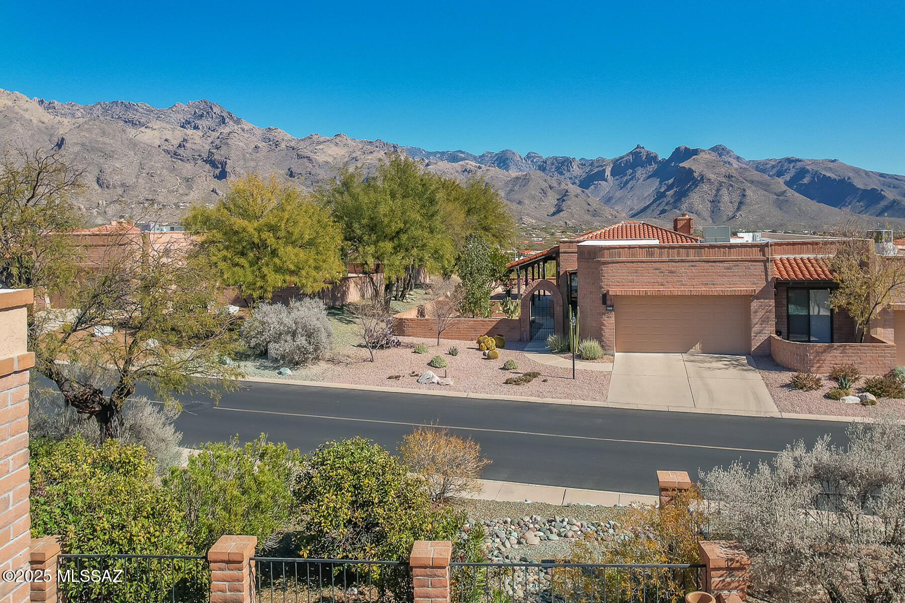 6675 E Strada De Acero