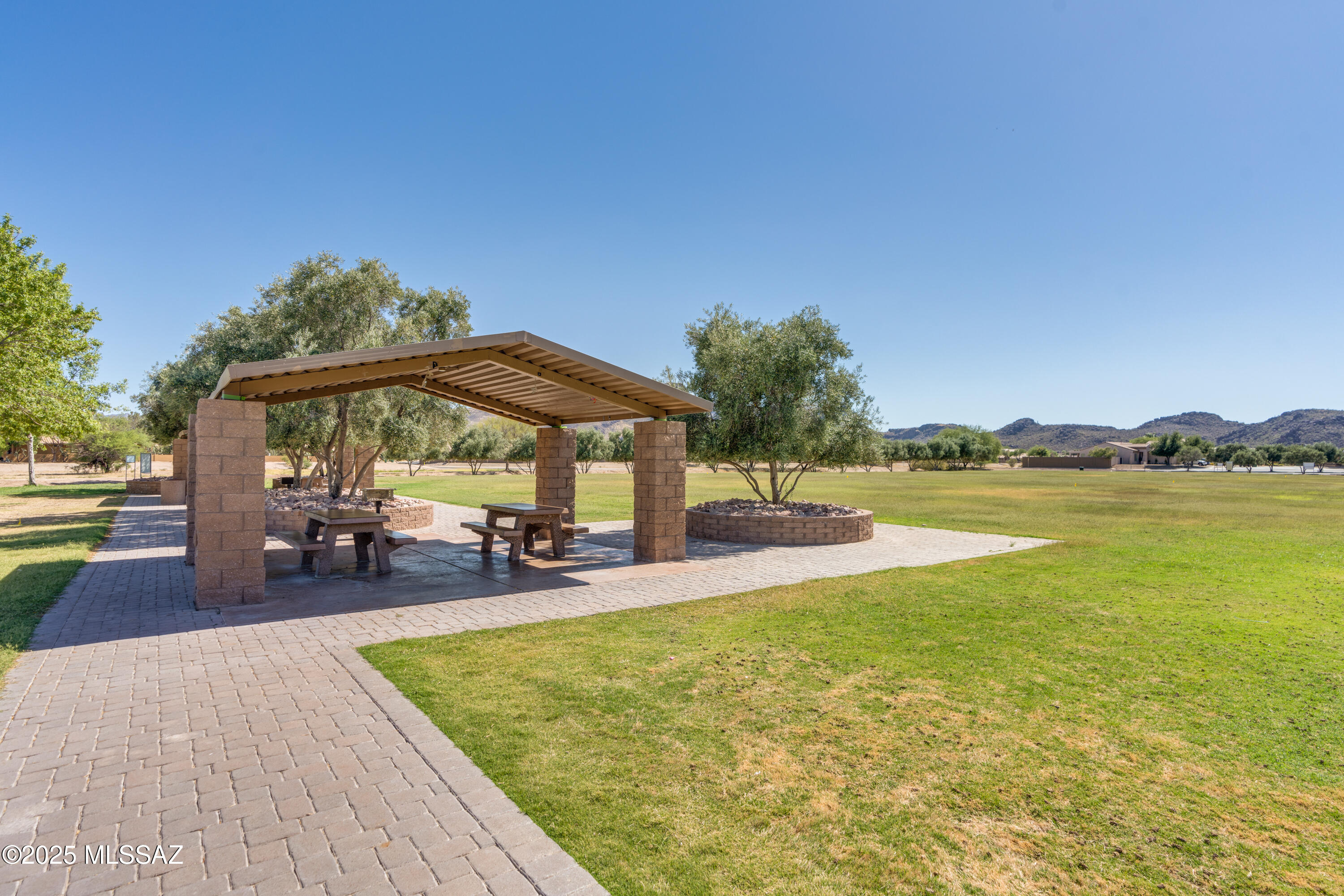 6928 W Sauceda Drive