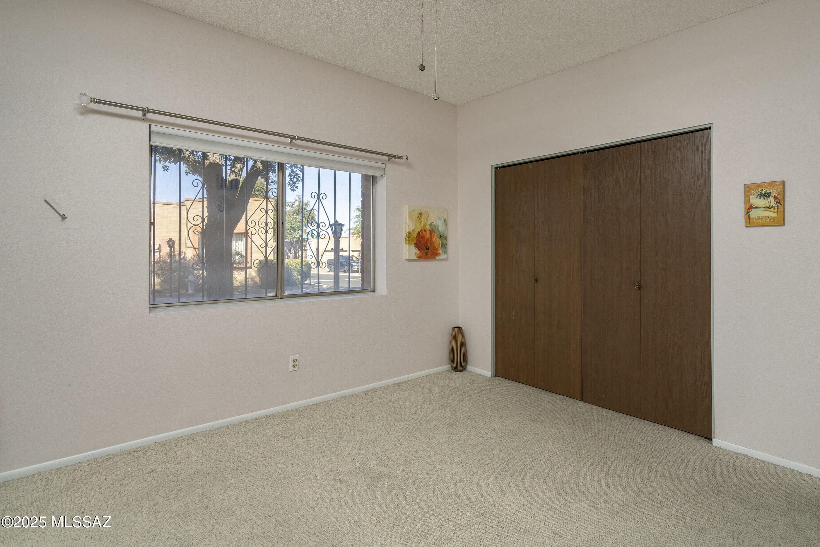 1227 S Alfie Place