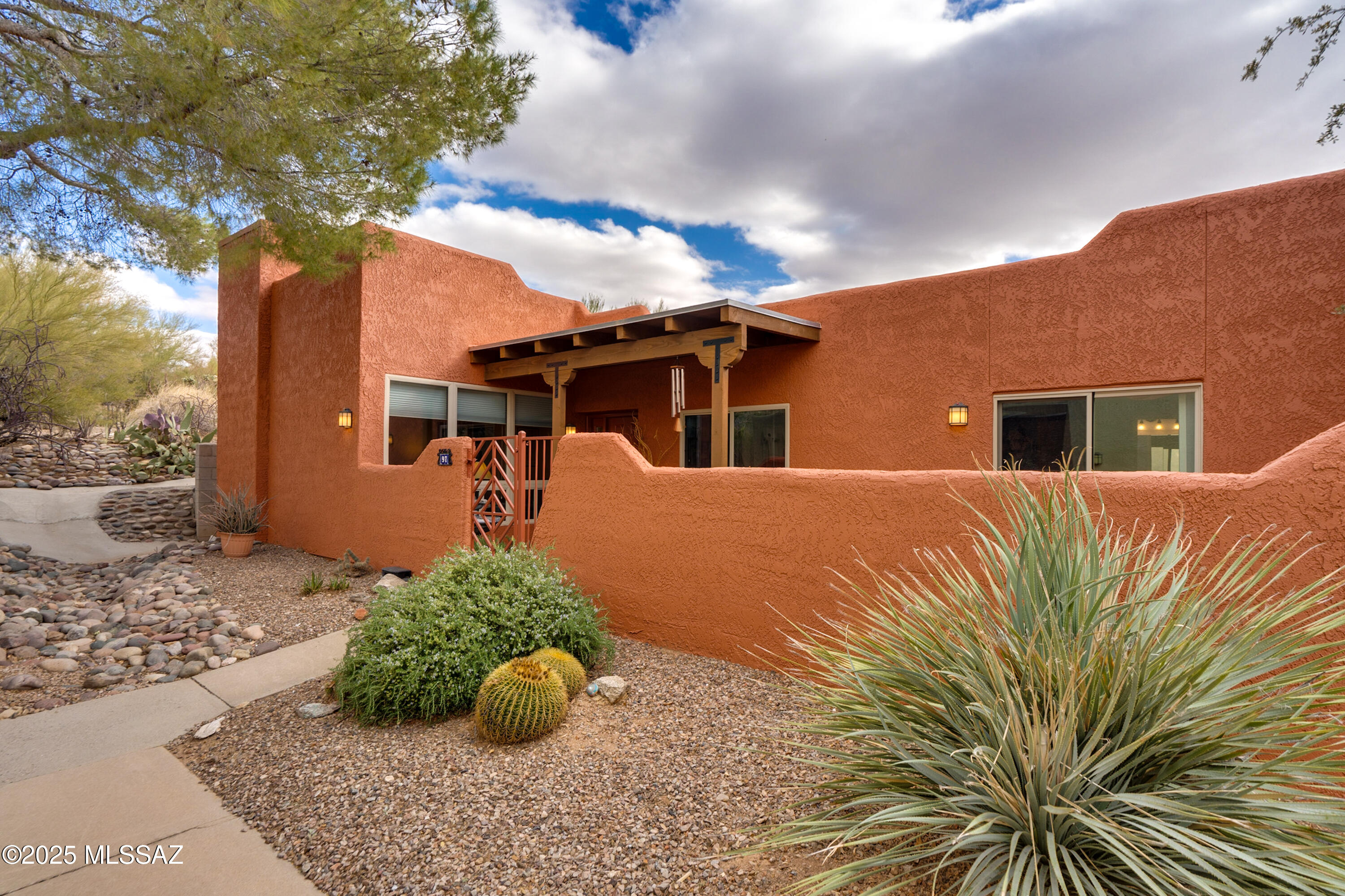 6255 N Camino Pimeria Alta Unit: 97