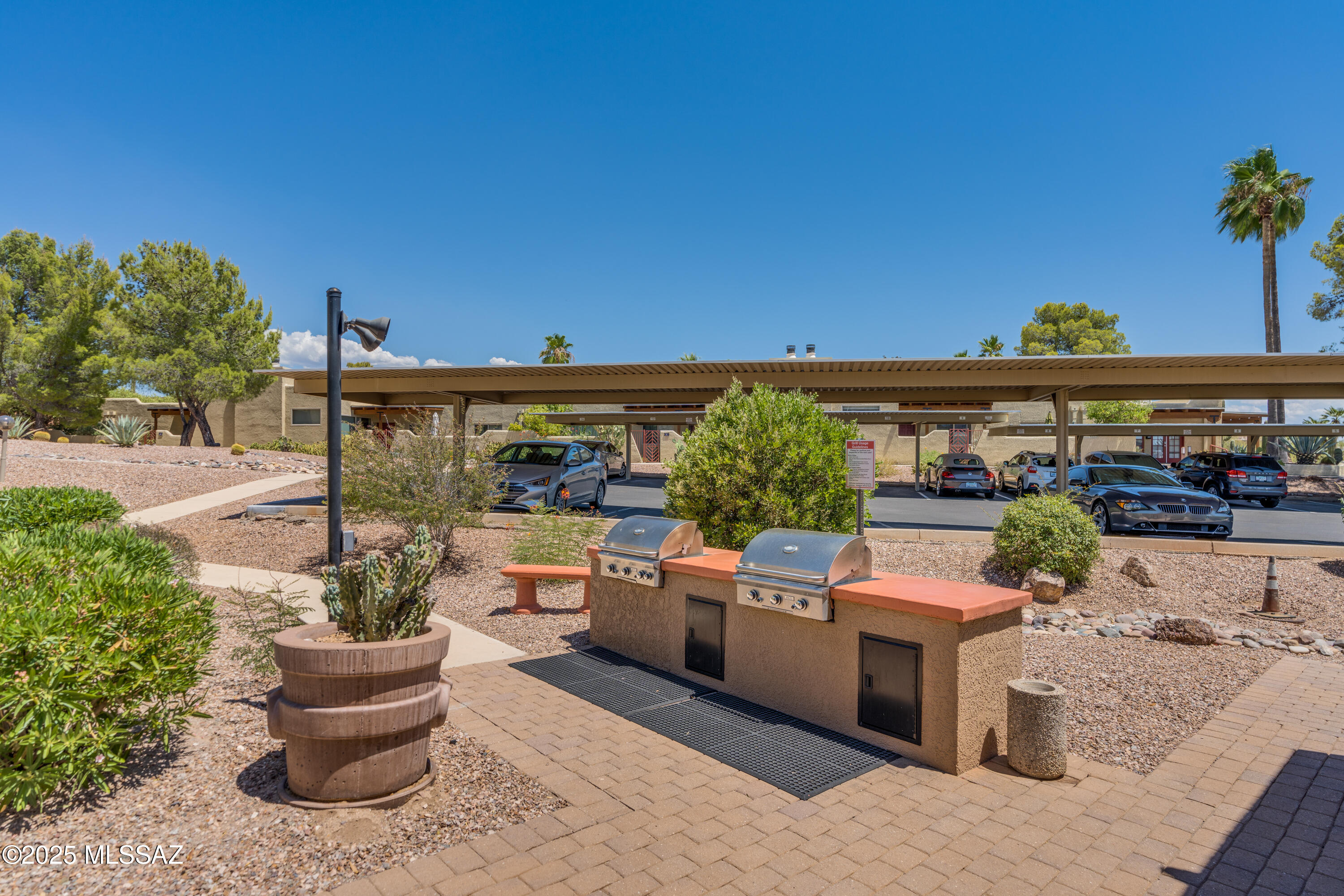 6255 N Camino Pimeria Alta Unit: 97