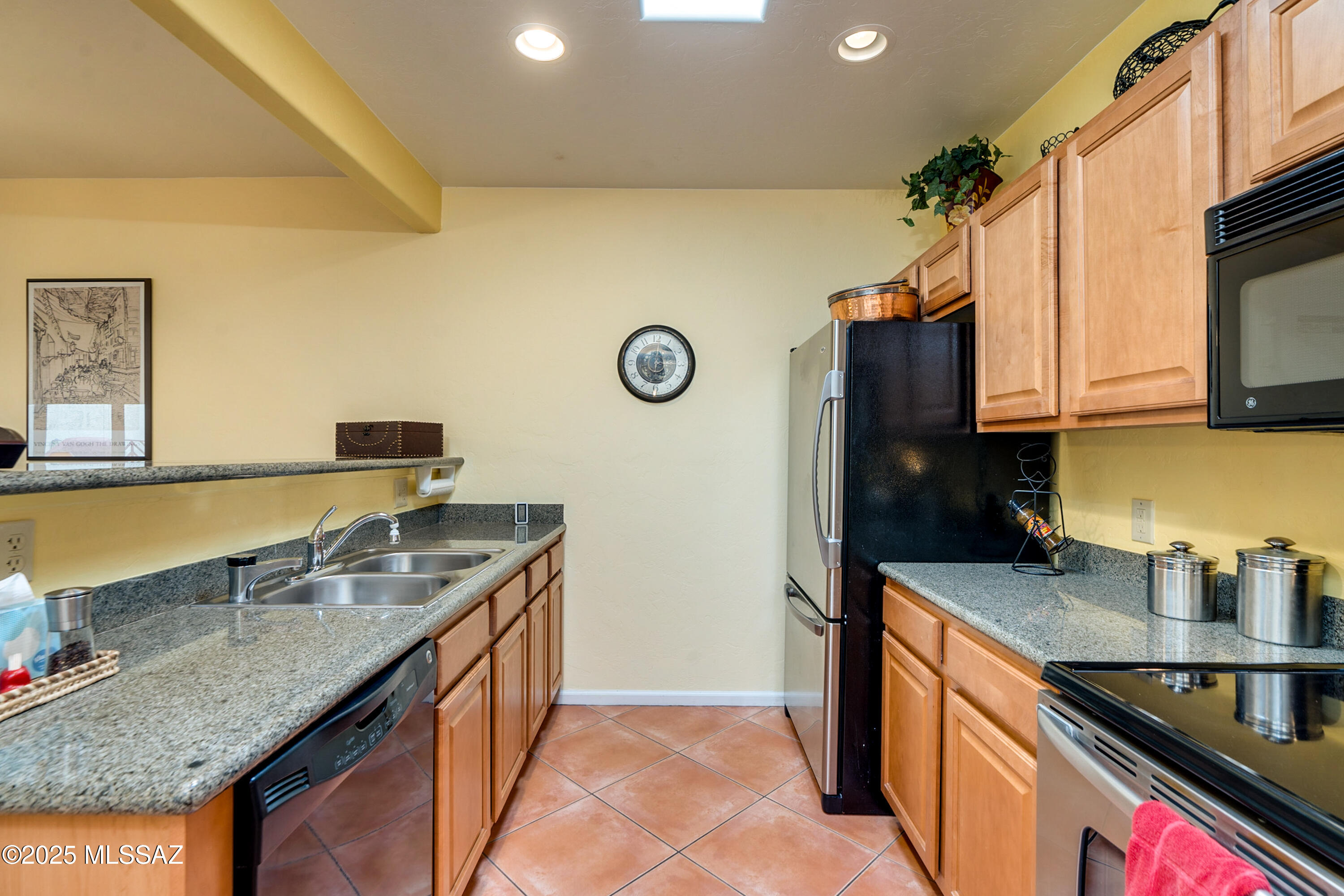 6255 N Camino Pimeria Alta Unit: 97