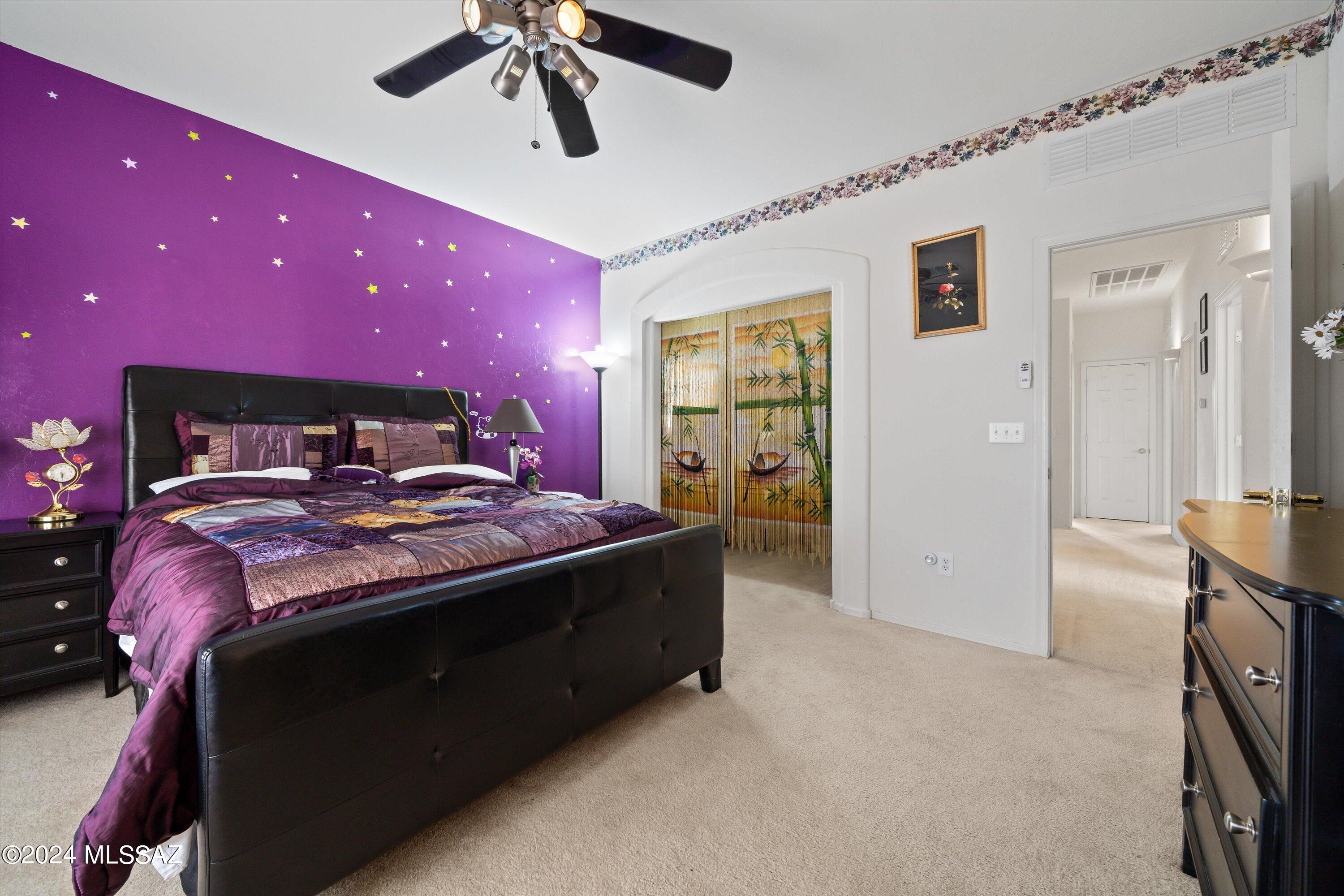 3598 E Felix Boulevard