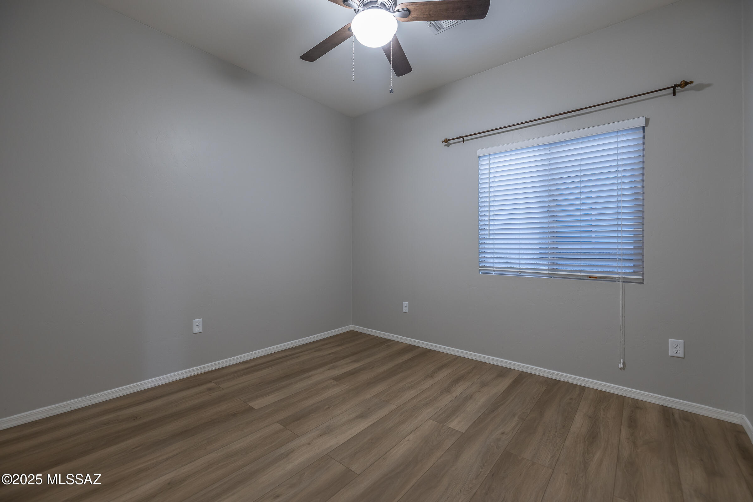 503 W Calle Sombra Linda