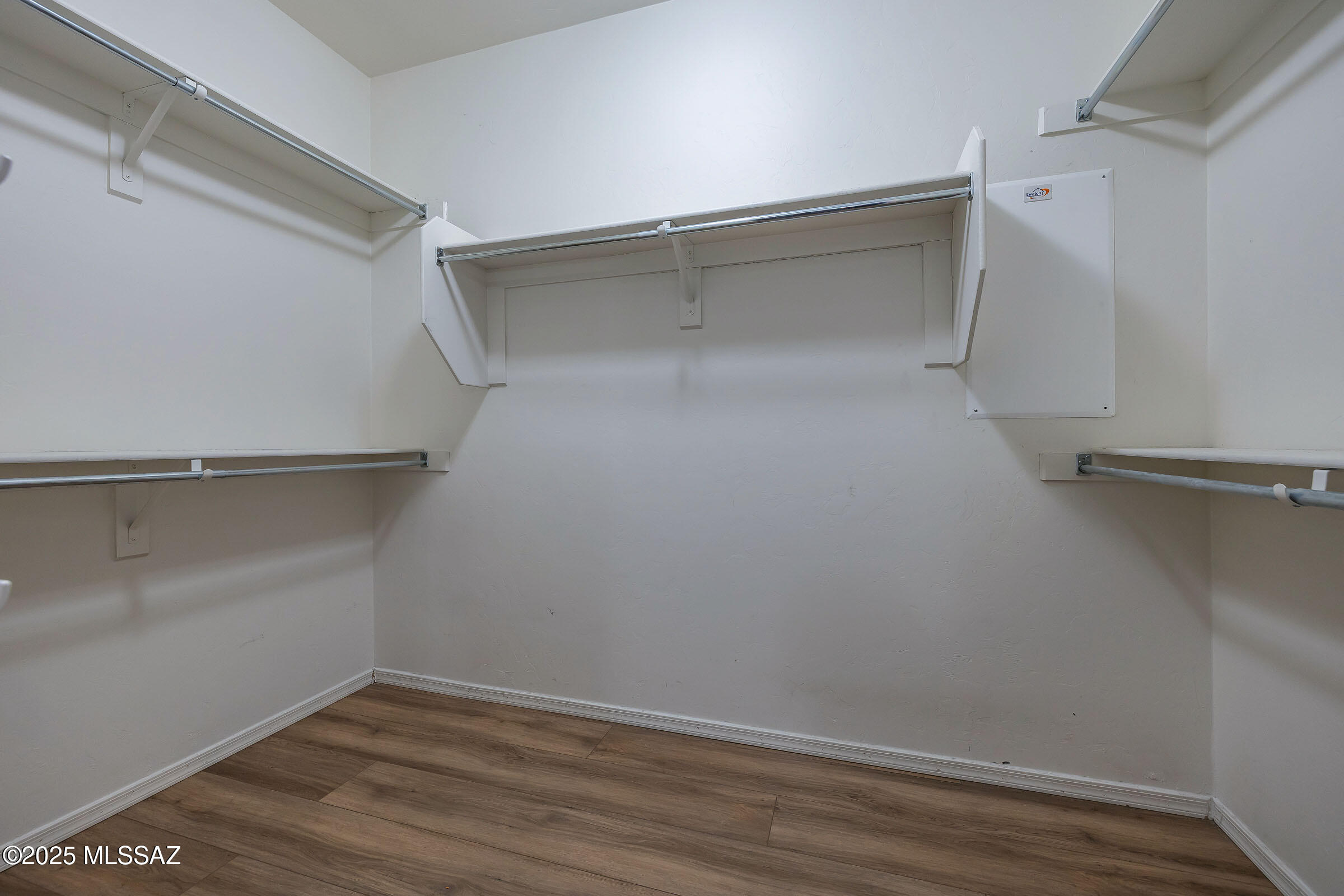 503 W Calle Sombra Linda