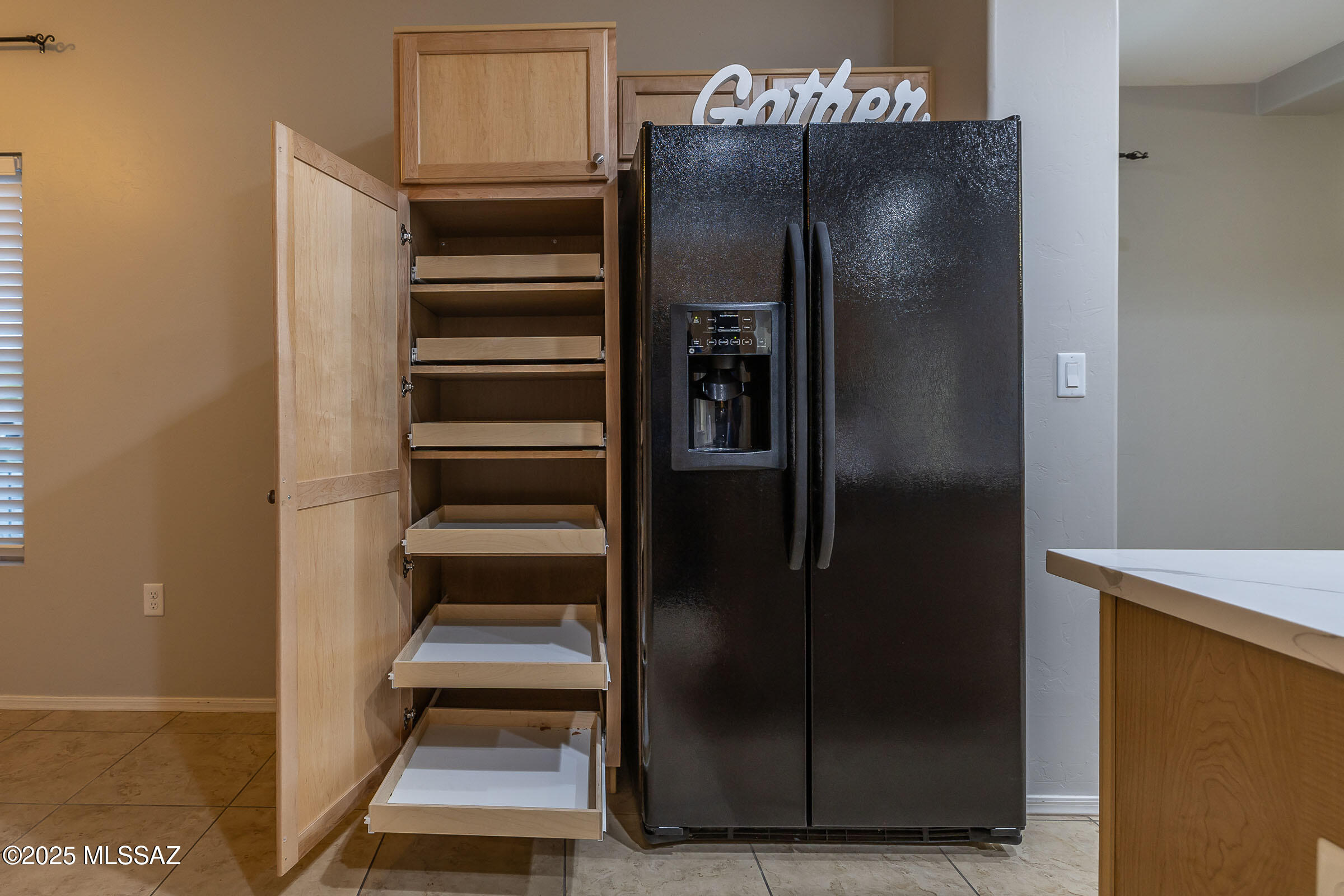 503 W Calle Sombra Linda