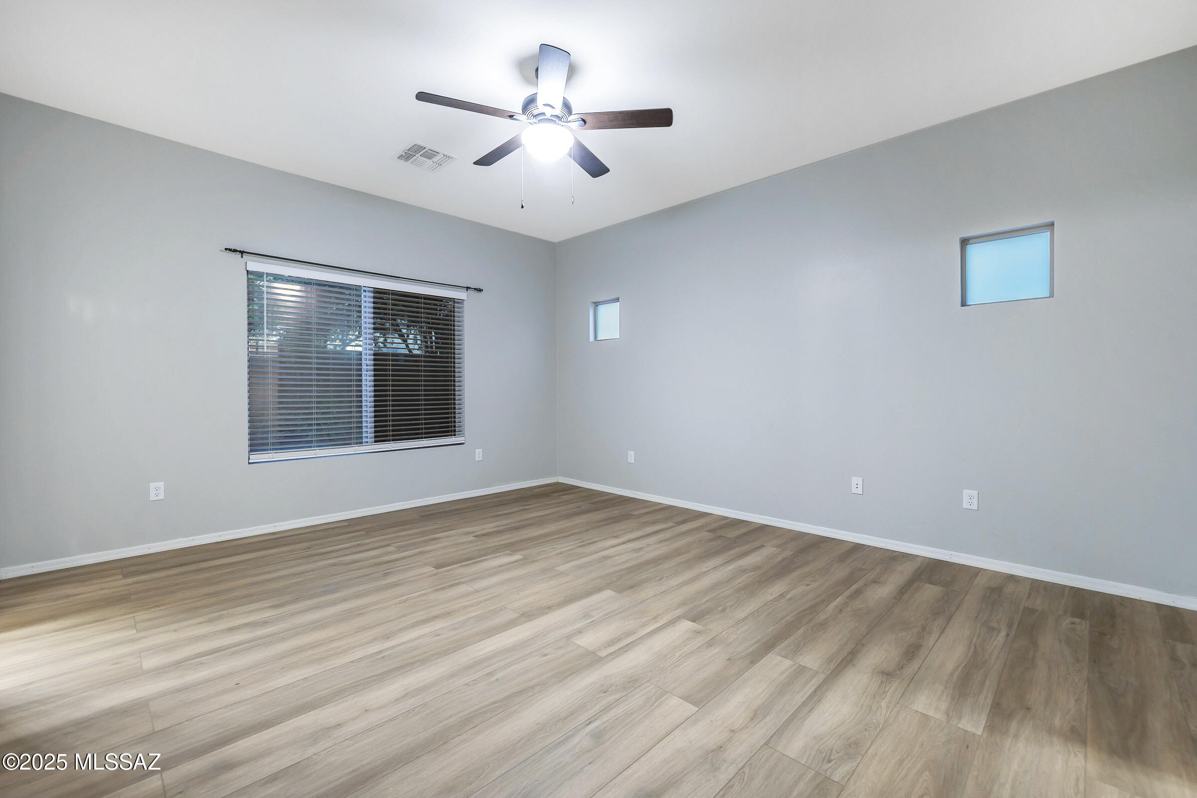 503 W Calle Sombra Linda