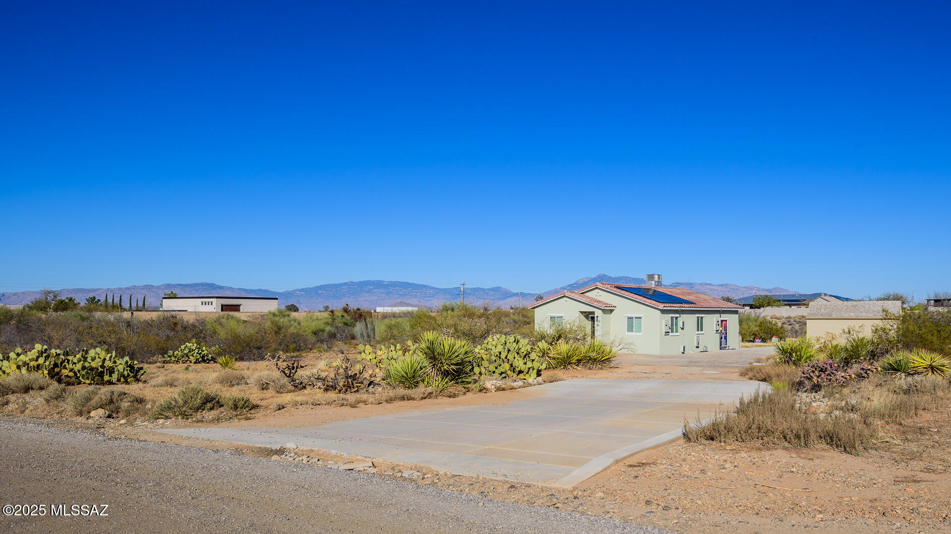 780 Maxine Drive