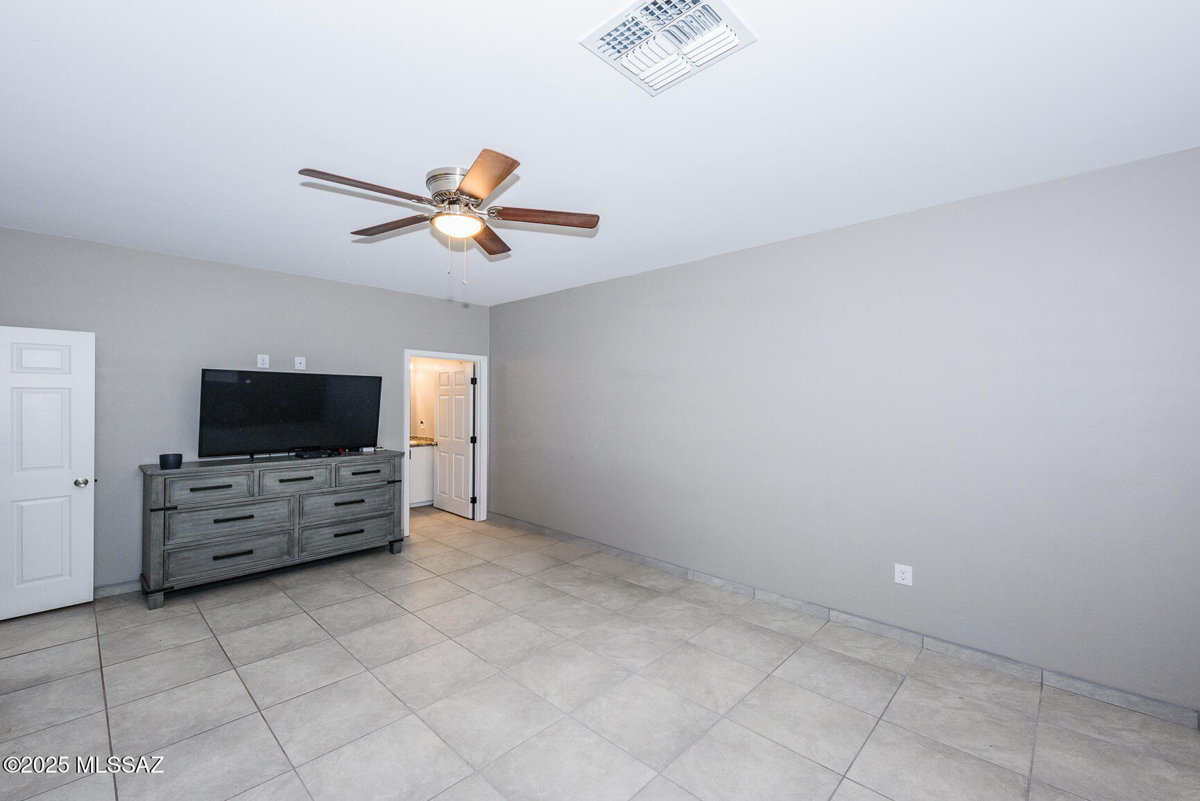 780 Maxine Drive