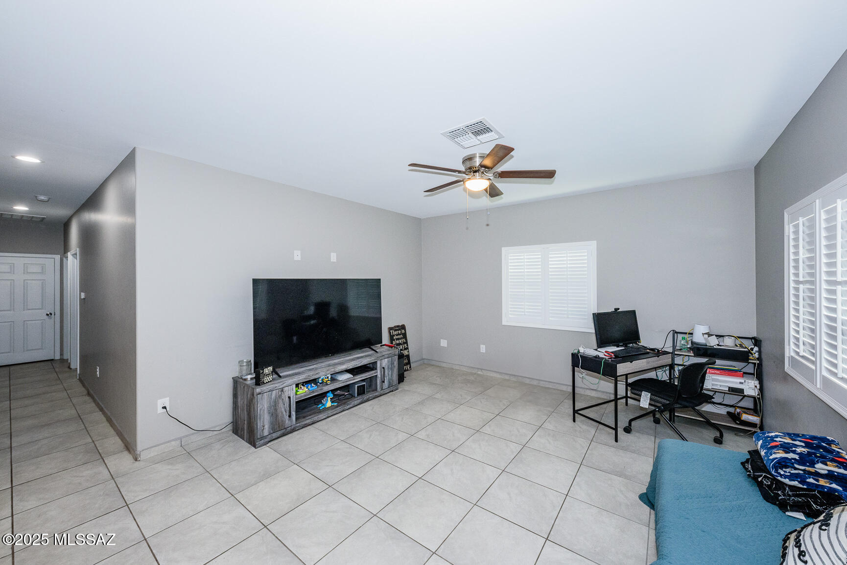 780 Maxine Drive