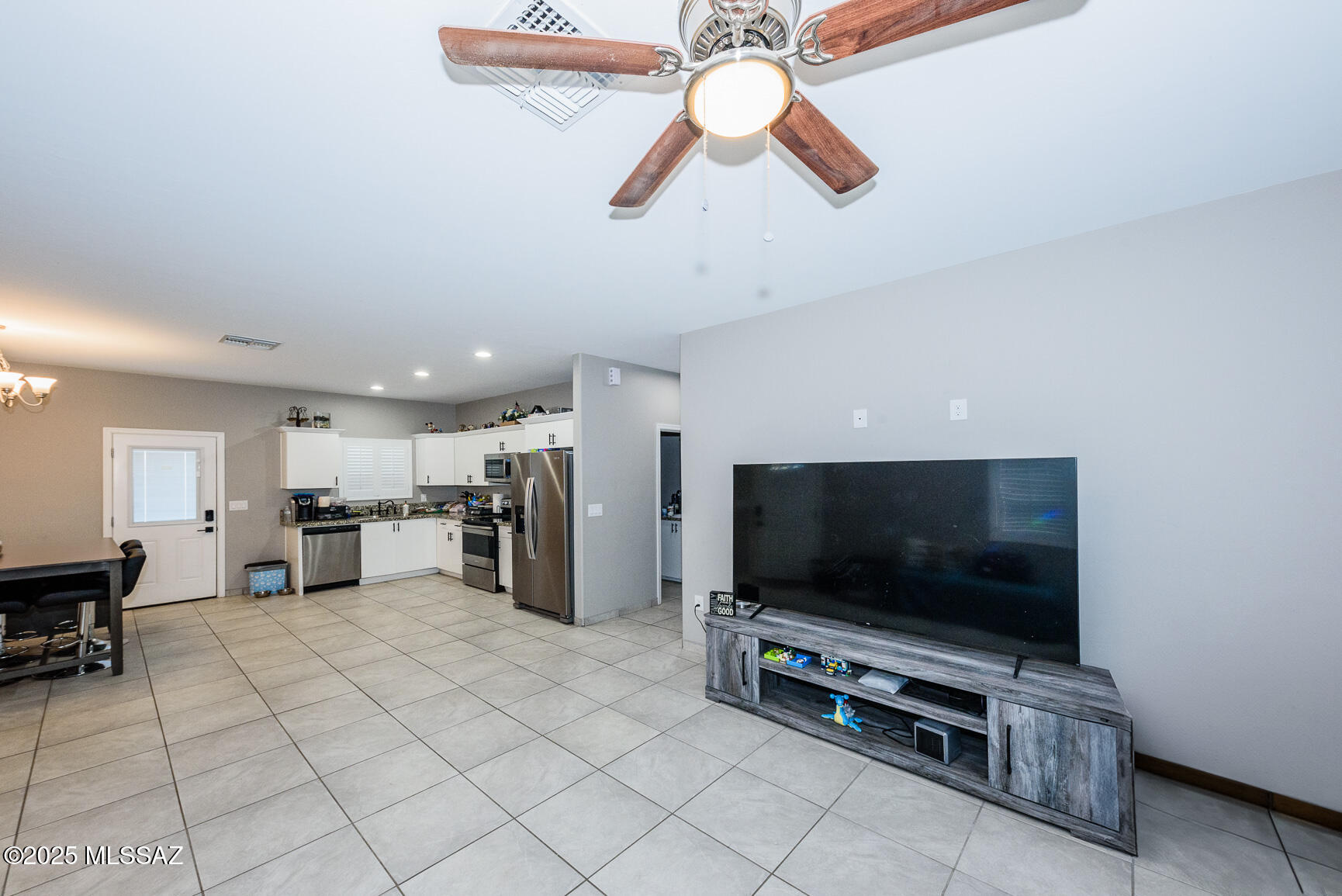 780 Maxine Drive