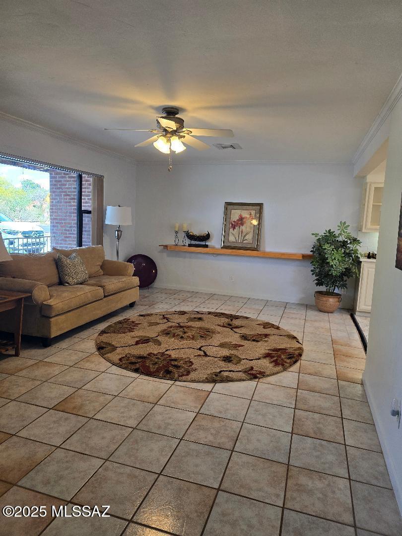 5822 E South Wilshire Drive