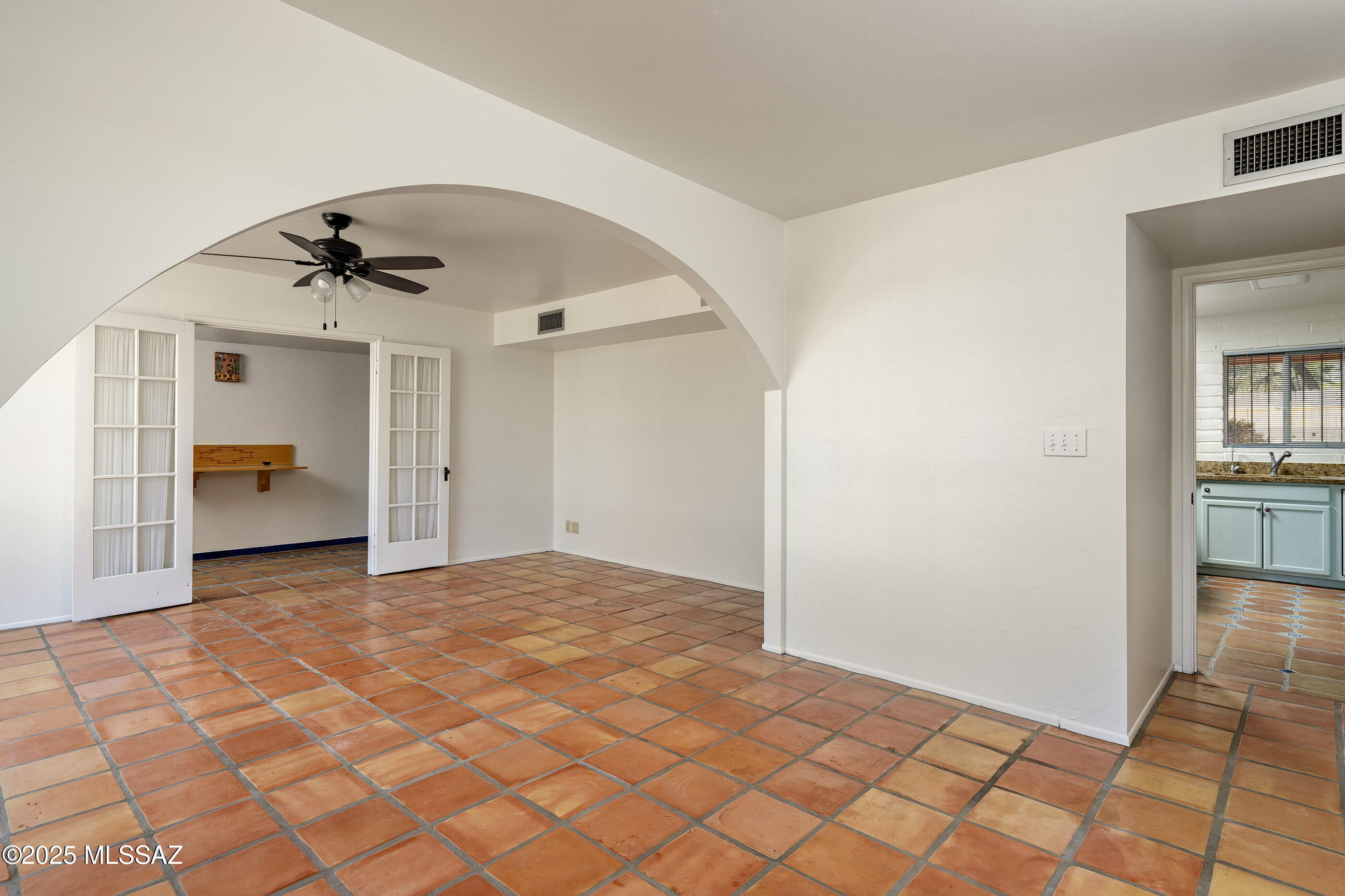 154 S Avendia del Porvenir