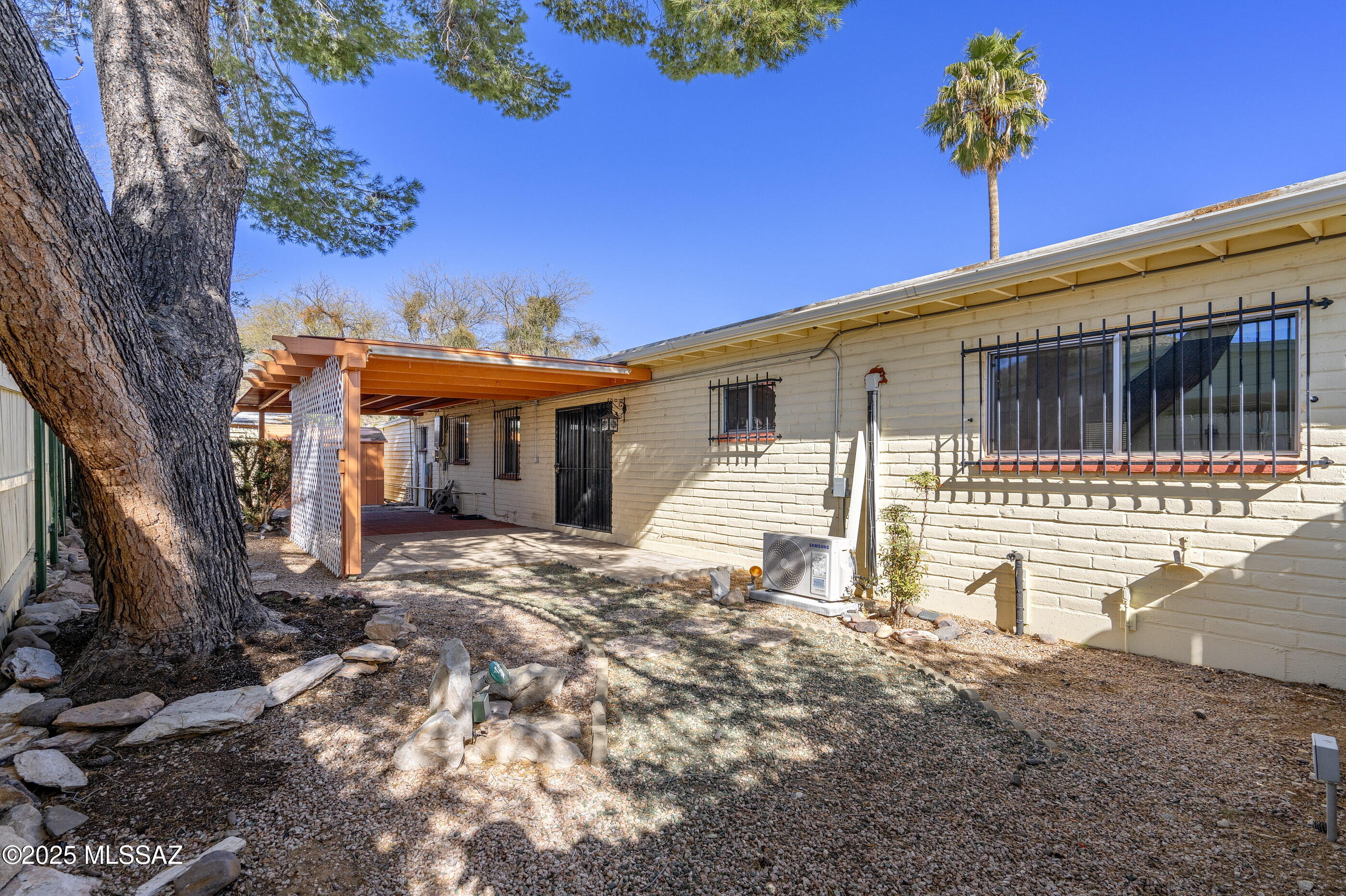 154 S Avendia del Porvenir