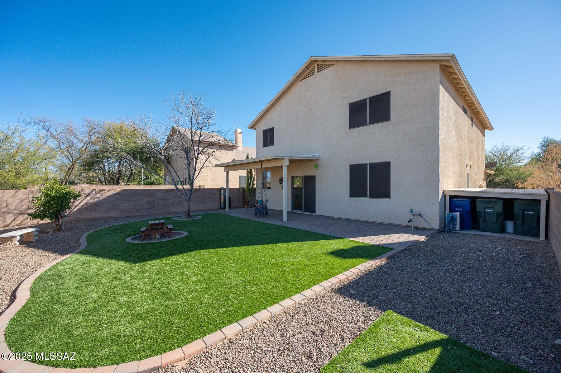 10261 E Desert Skyline Way