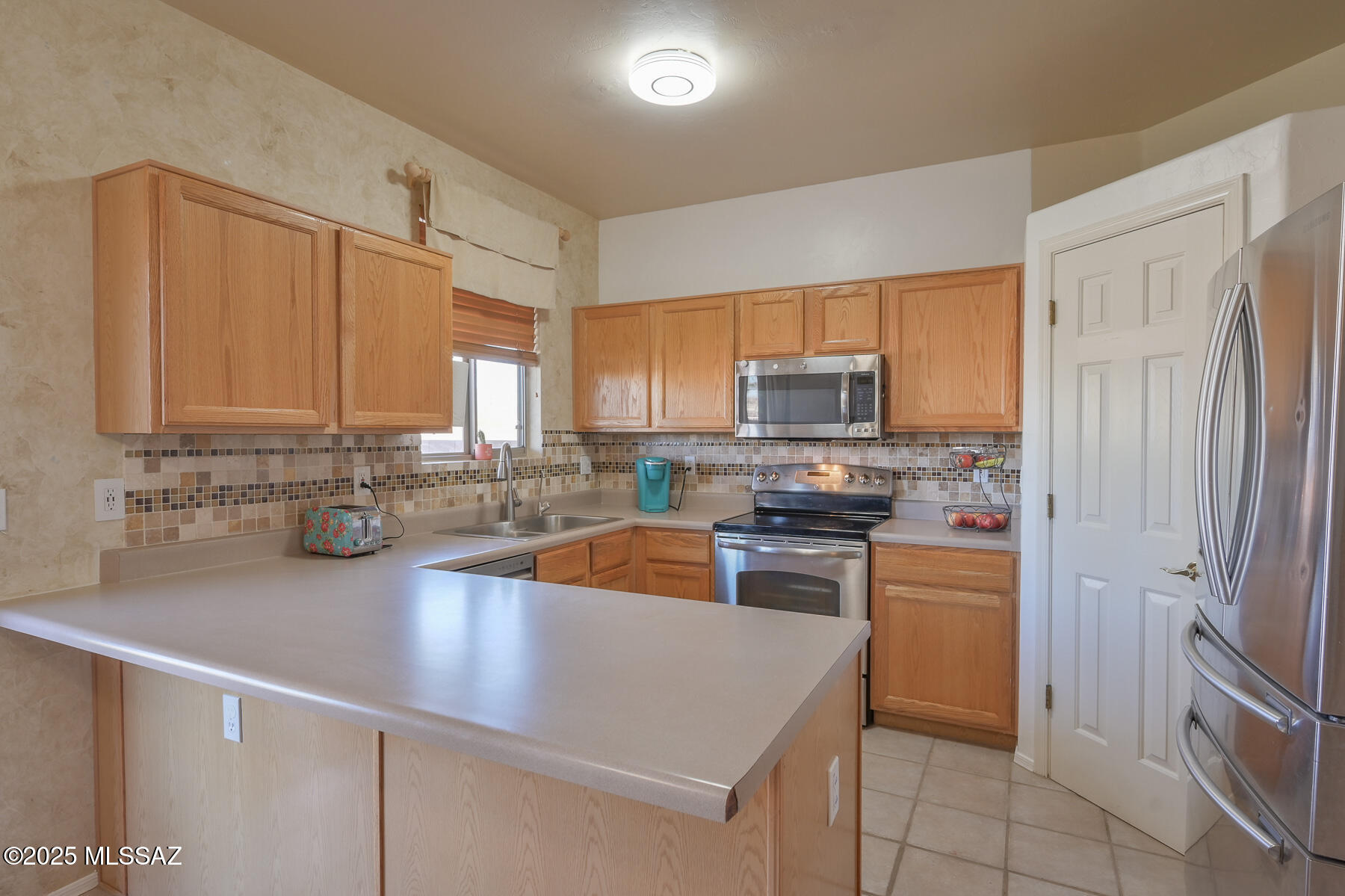 10261 E Desert Skyline Way