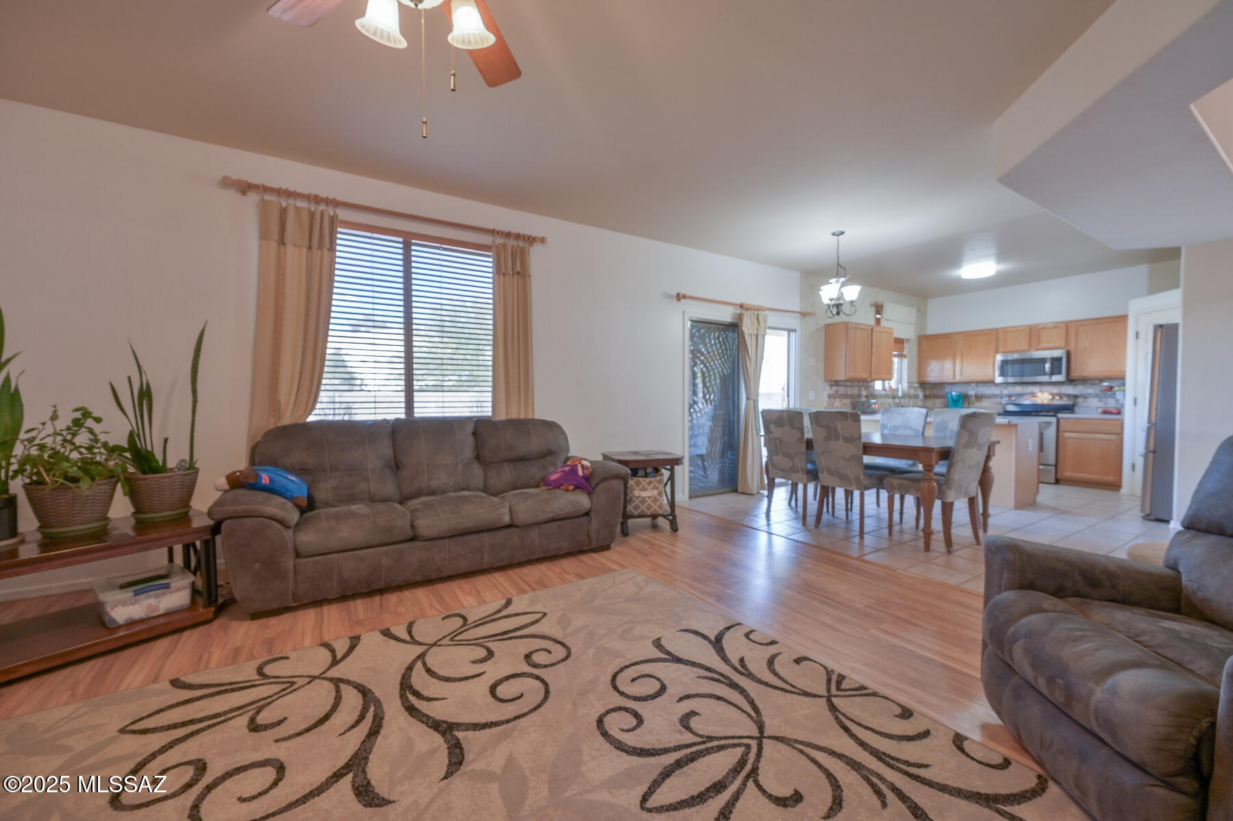 10261 E Desert Skyline Way