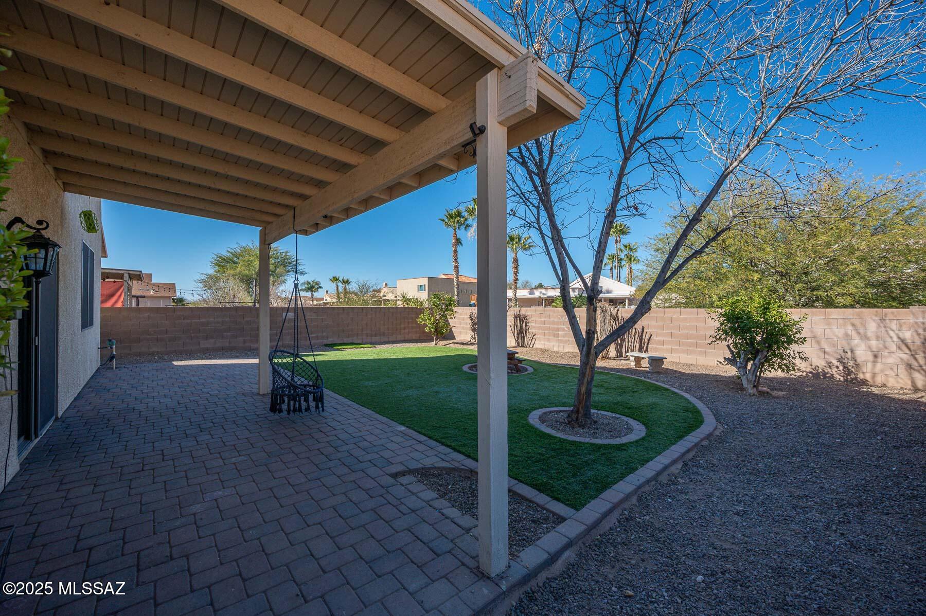 10261 E Desert Skyline Way