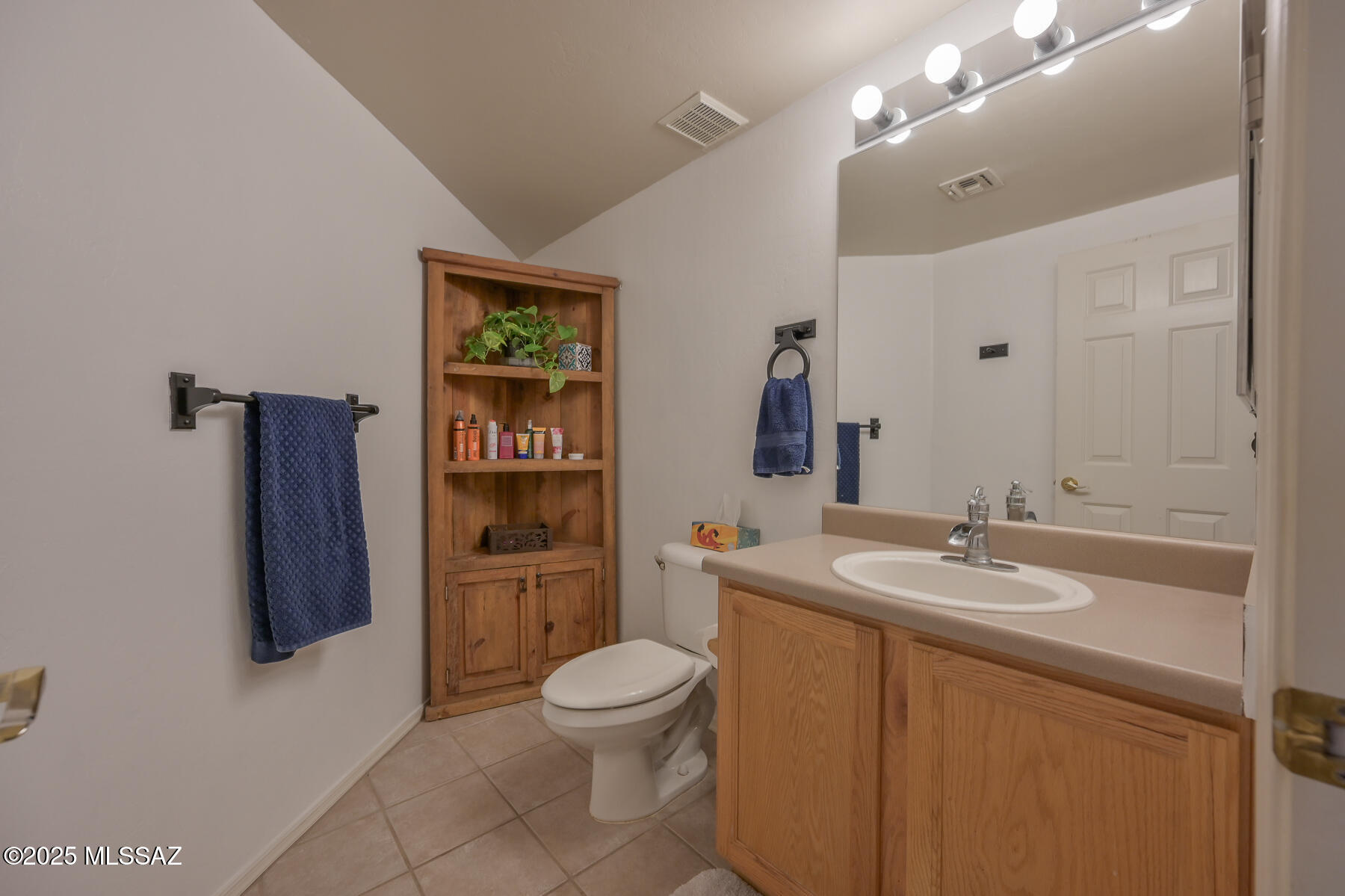 10261 E Desert Skyline Way