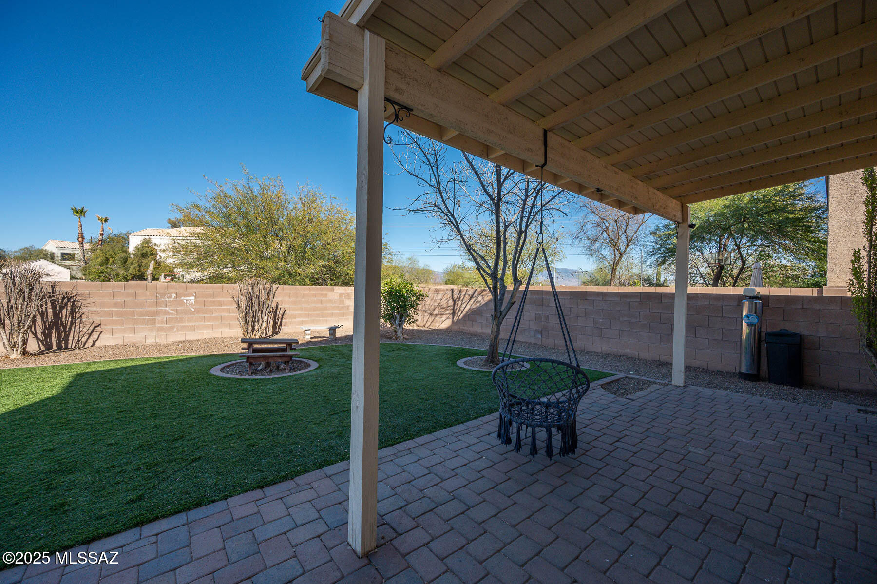 10261 E Desert Skyline Way