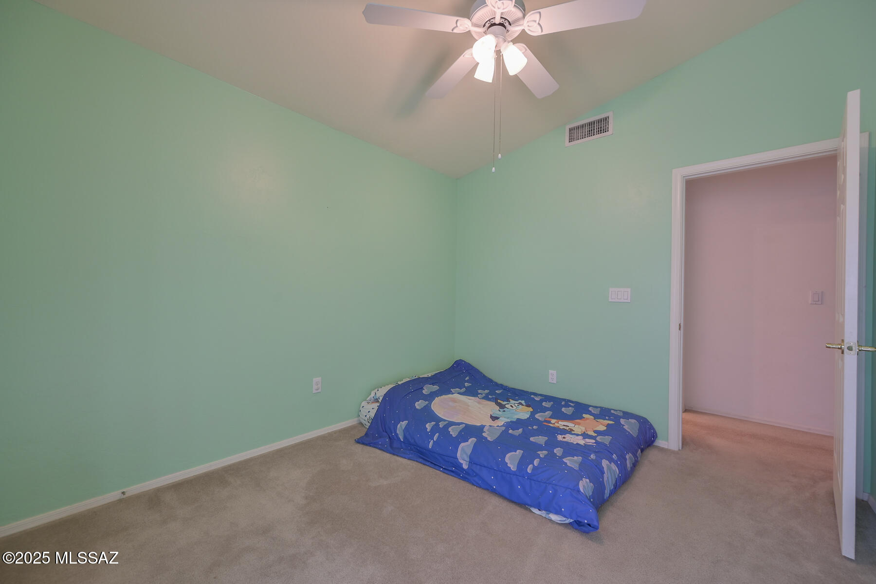 10261 E Desert Skyline Way