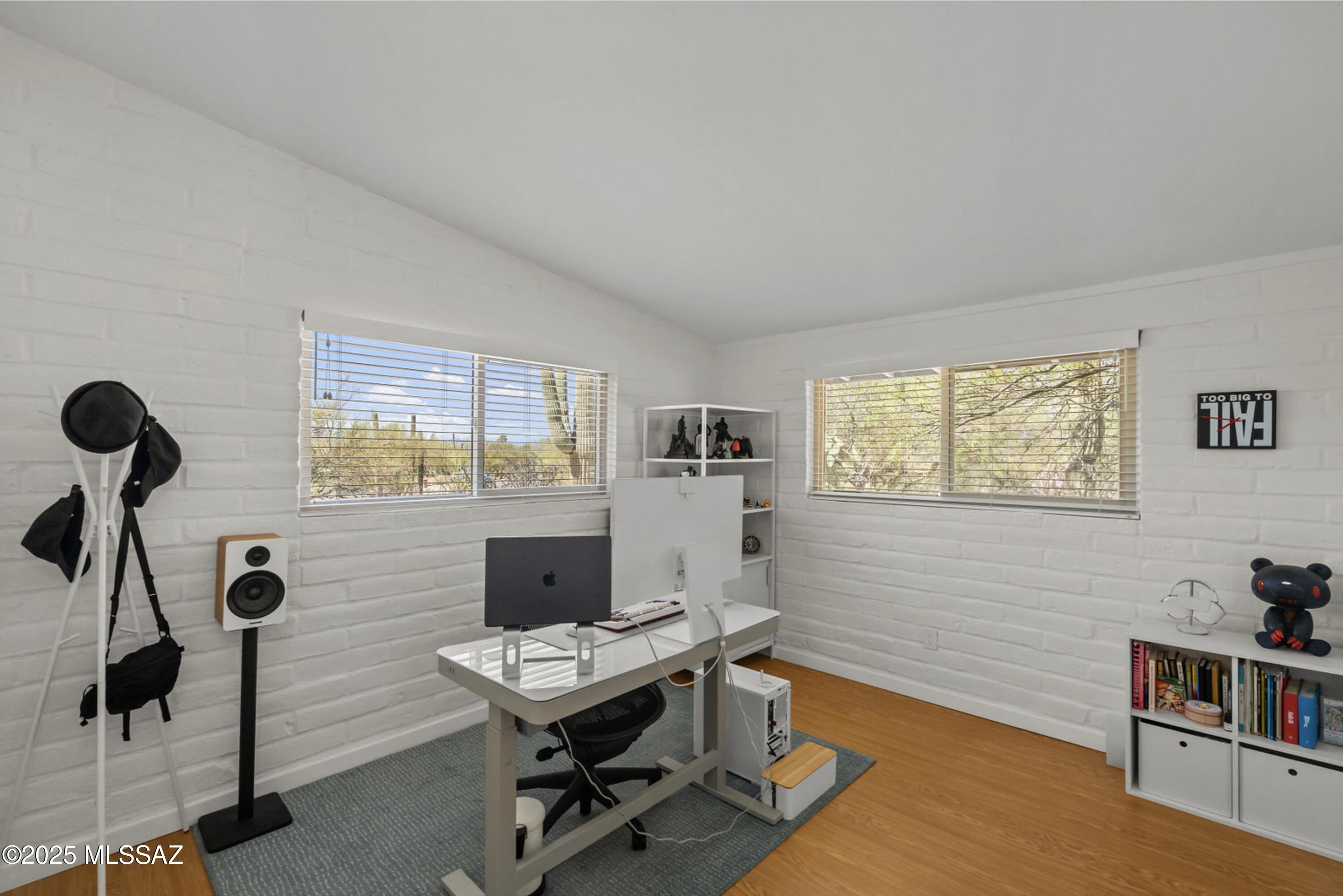 6530 N Camino De La Karina