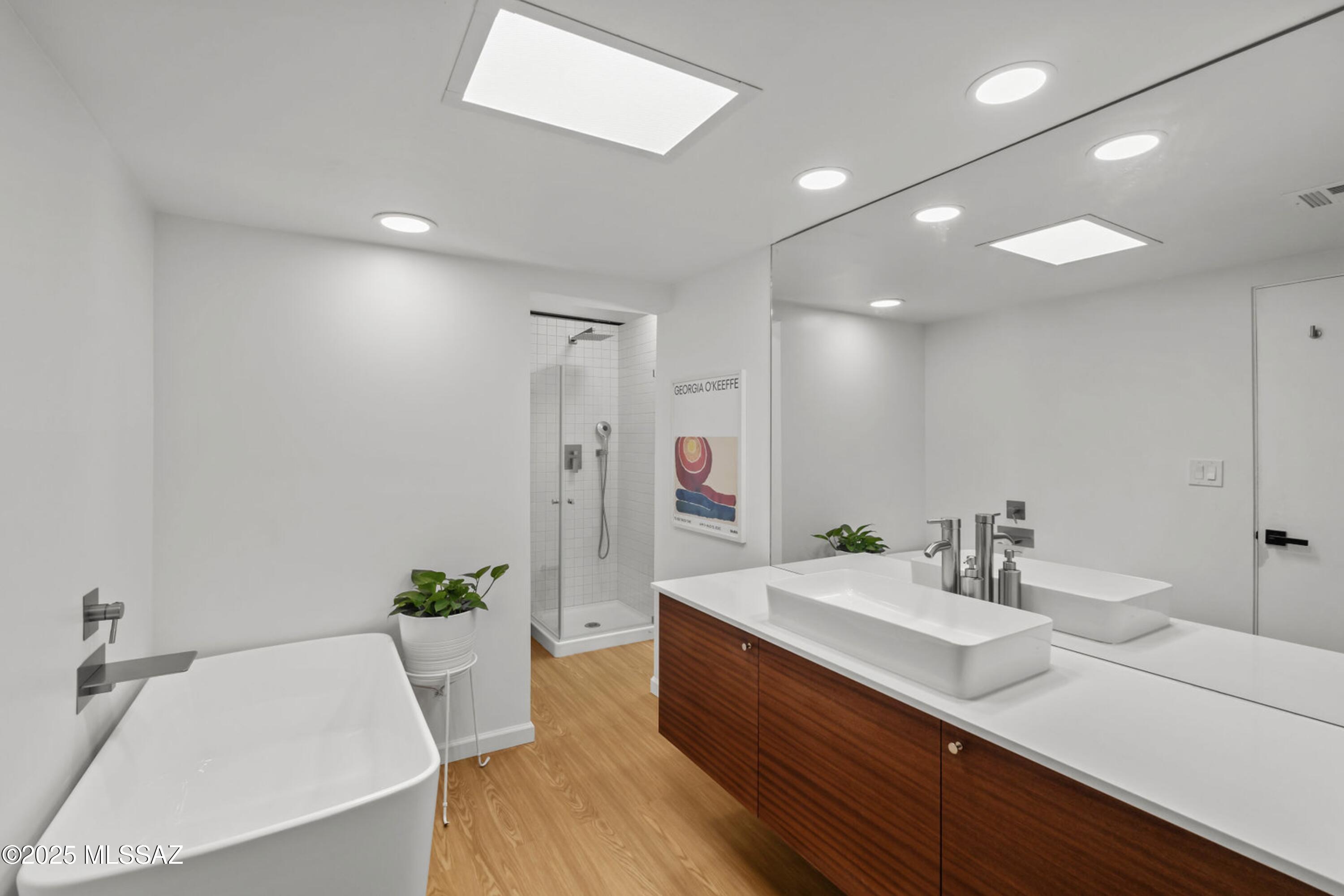 6530 N Camino De La Karina