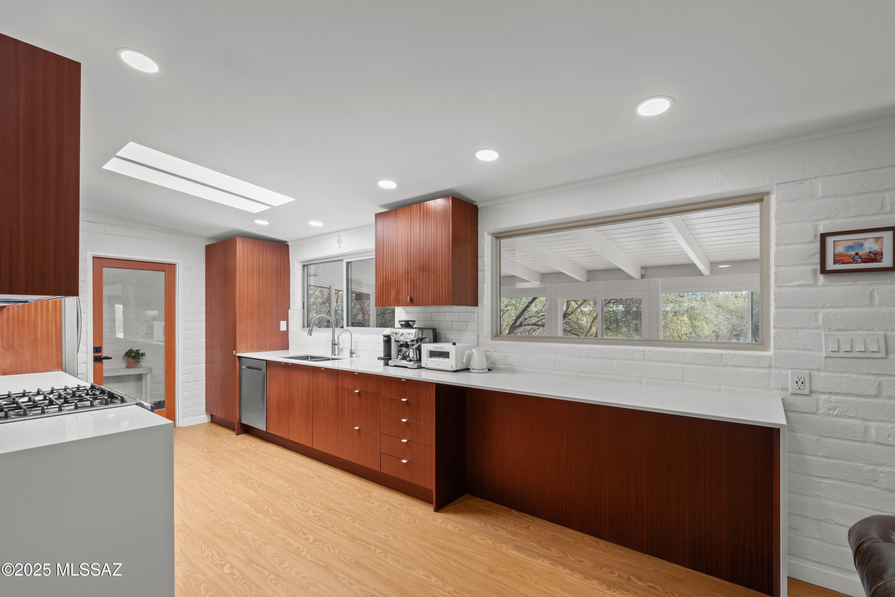 6530 N Camino De La Karina