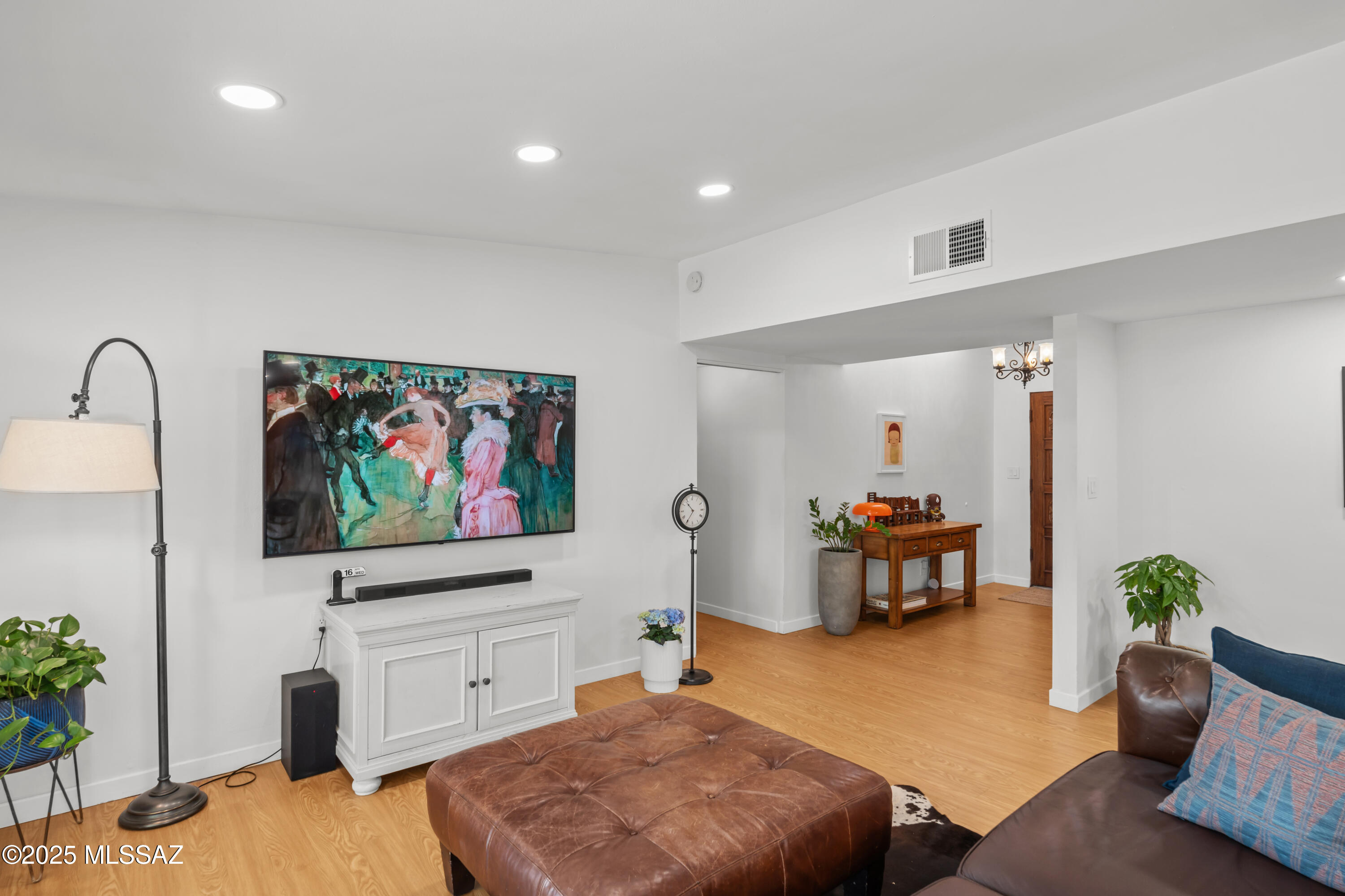 6530 N Camino De La Karina