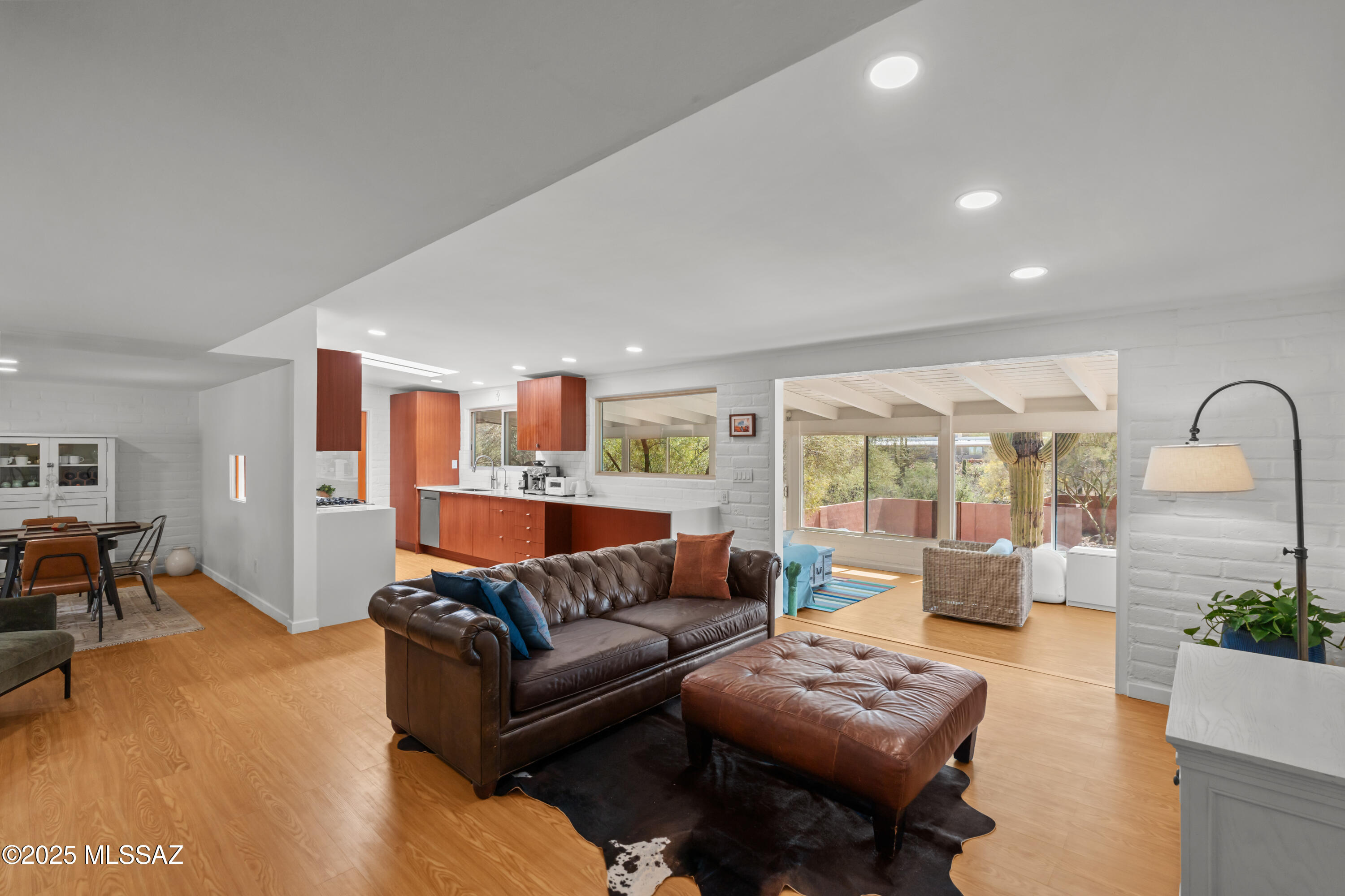 6530 N Camino De La Karina