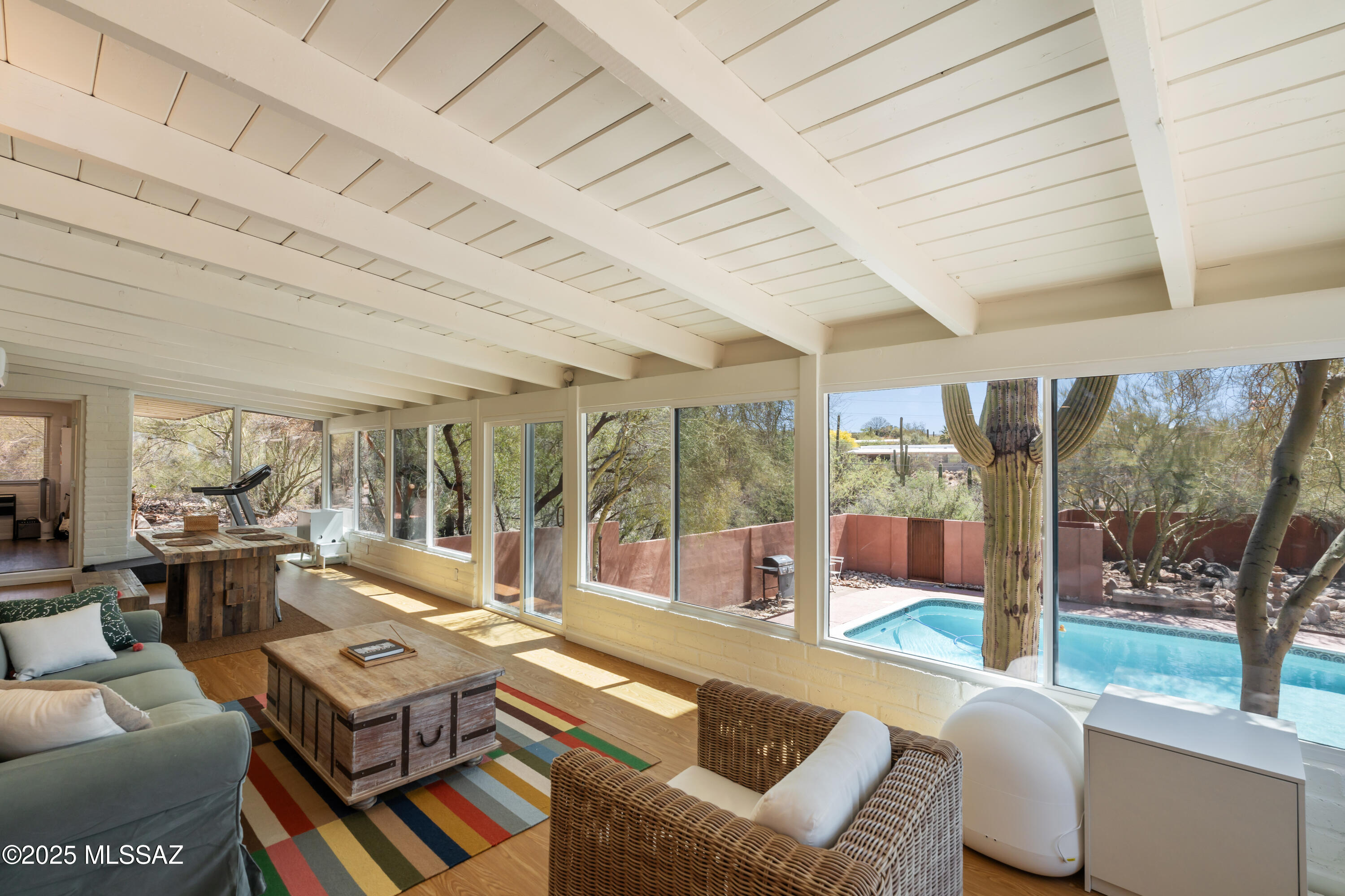 6530 N Camino De La Karina