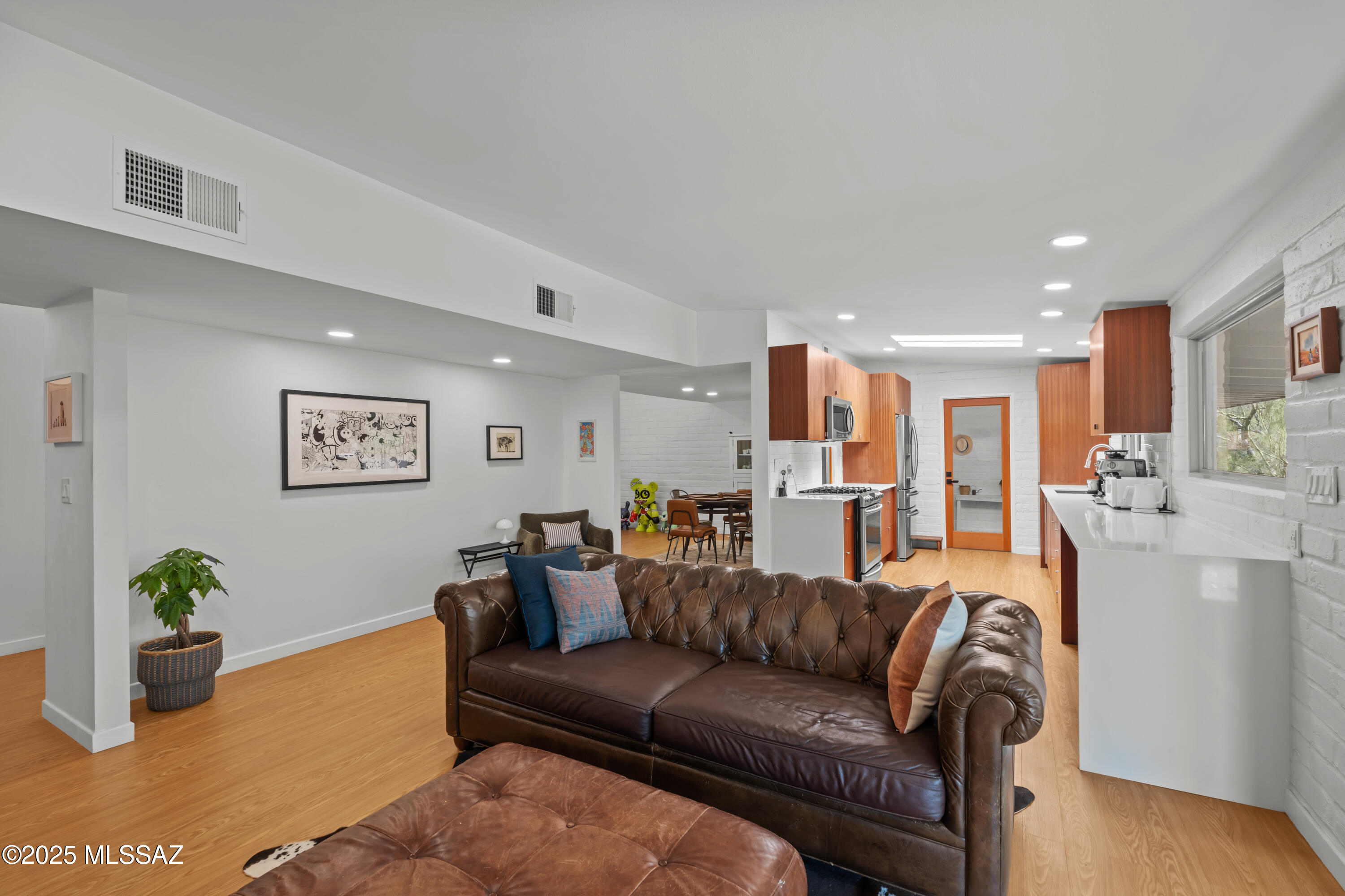 6530 N Camino De La Karina