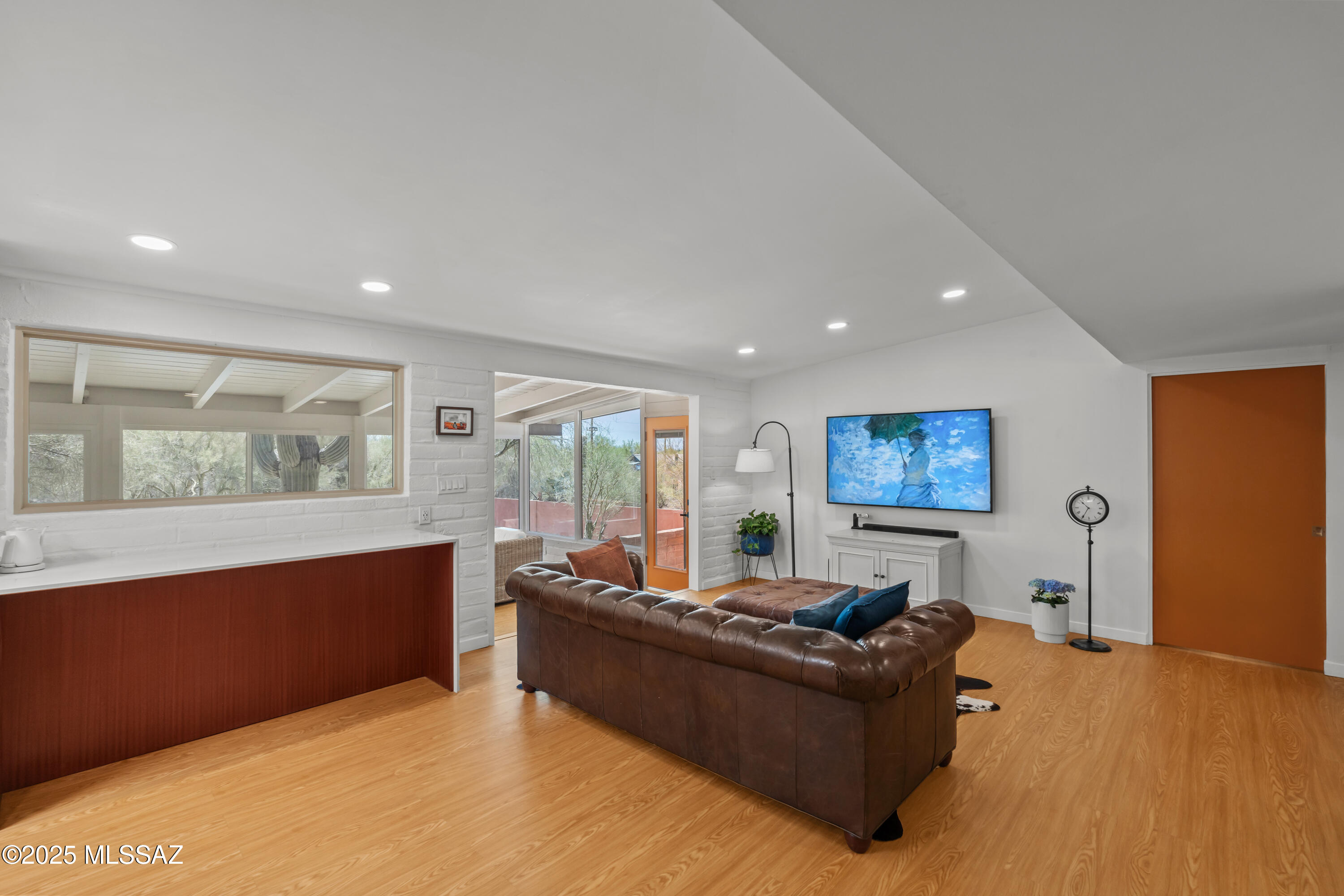 6530 N Camino De La Karina