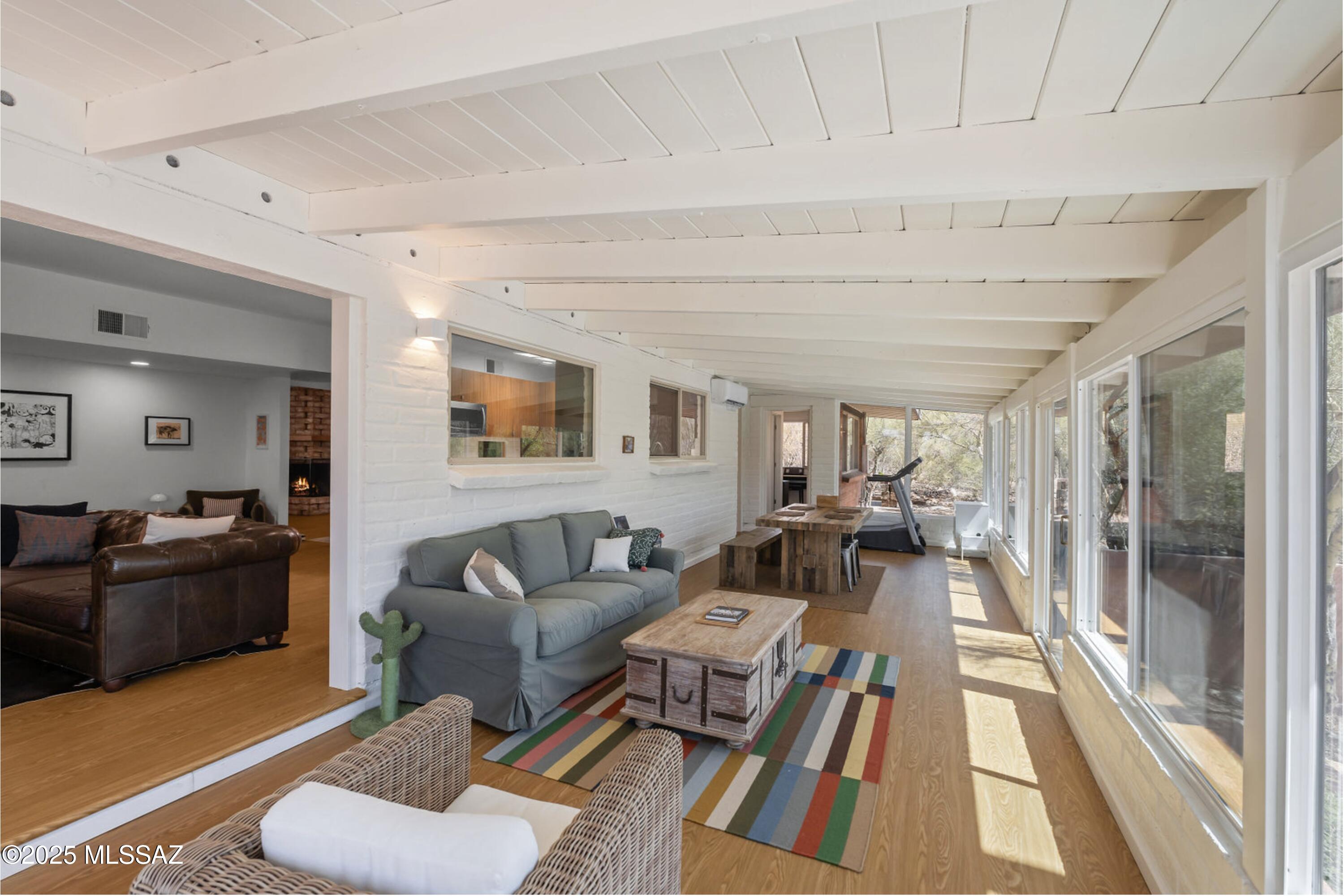 6530 N Camino De La Karina