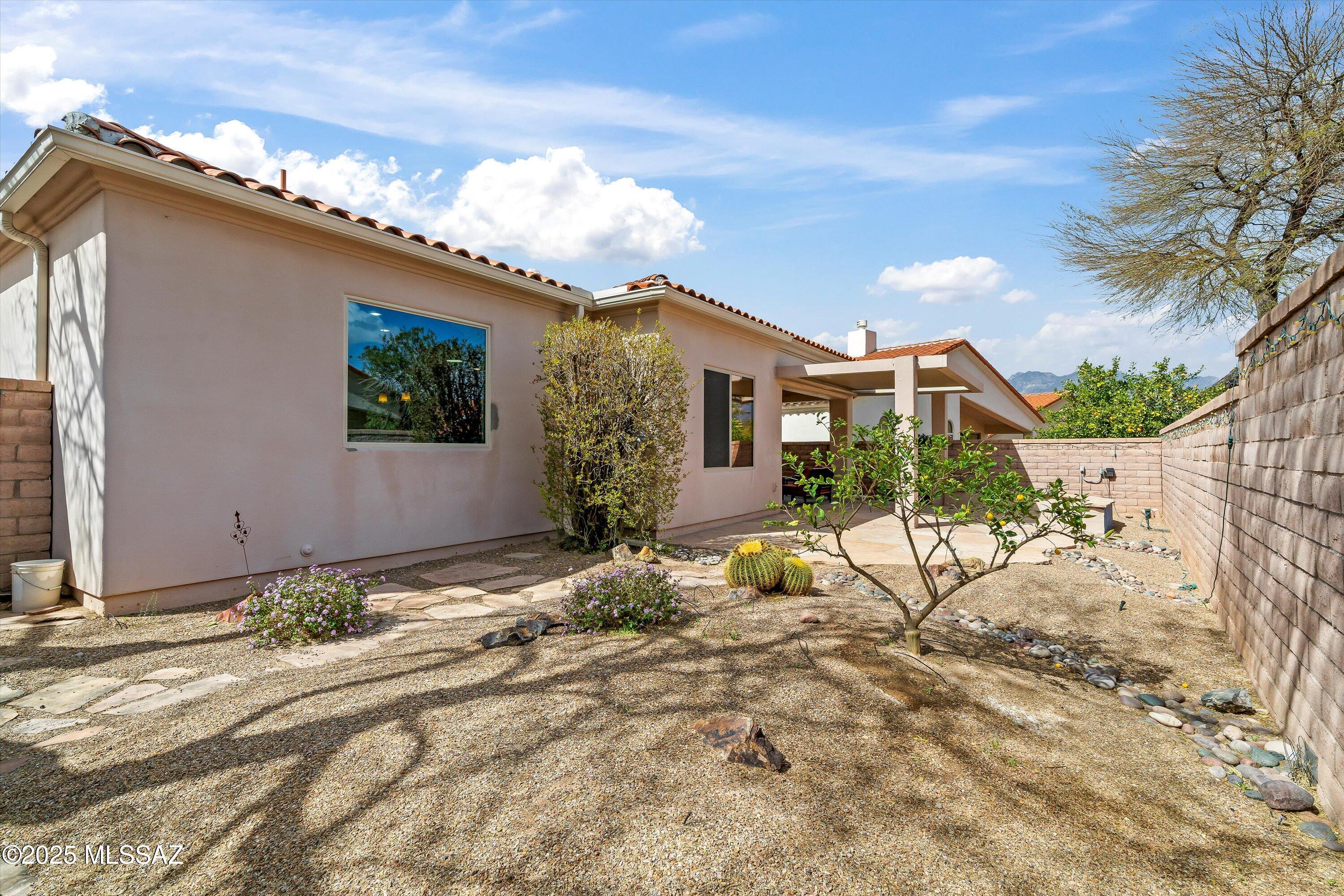 2832 N Placita Rancho Agave