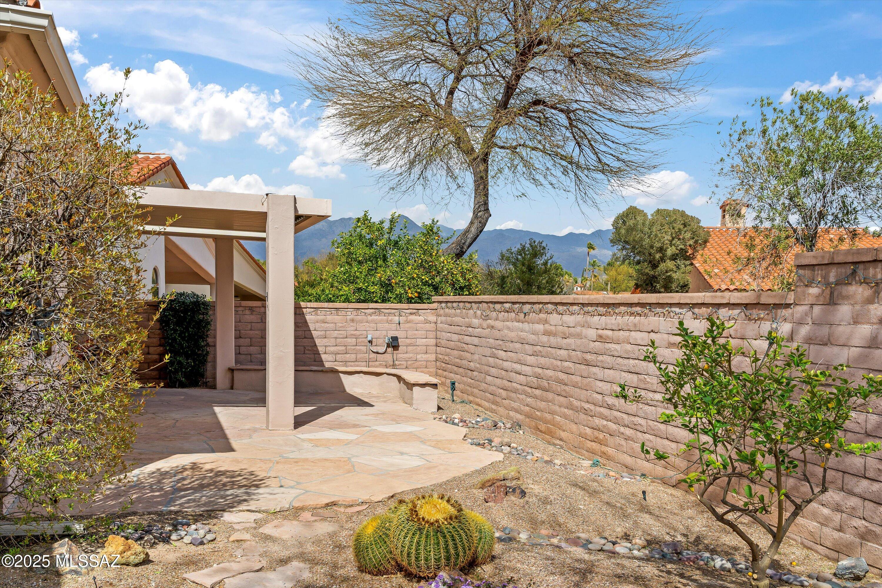 2832 N Placita Rancho Agave