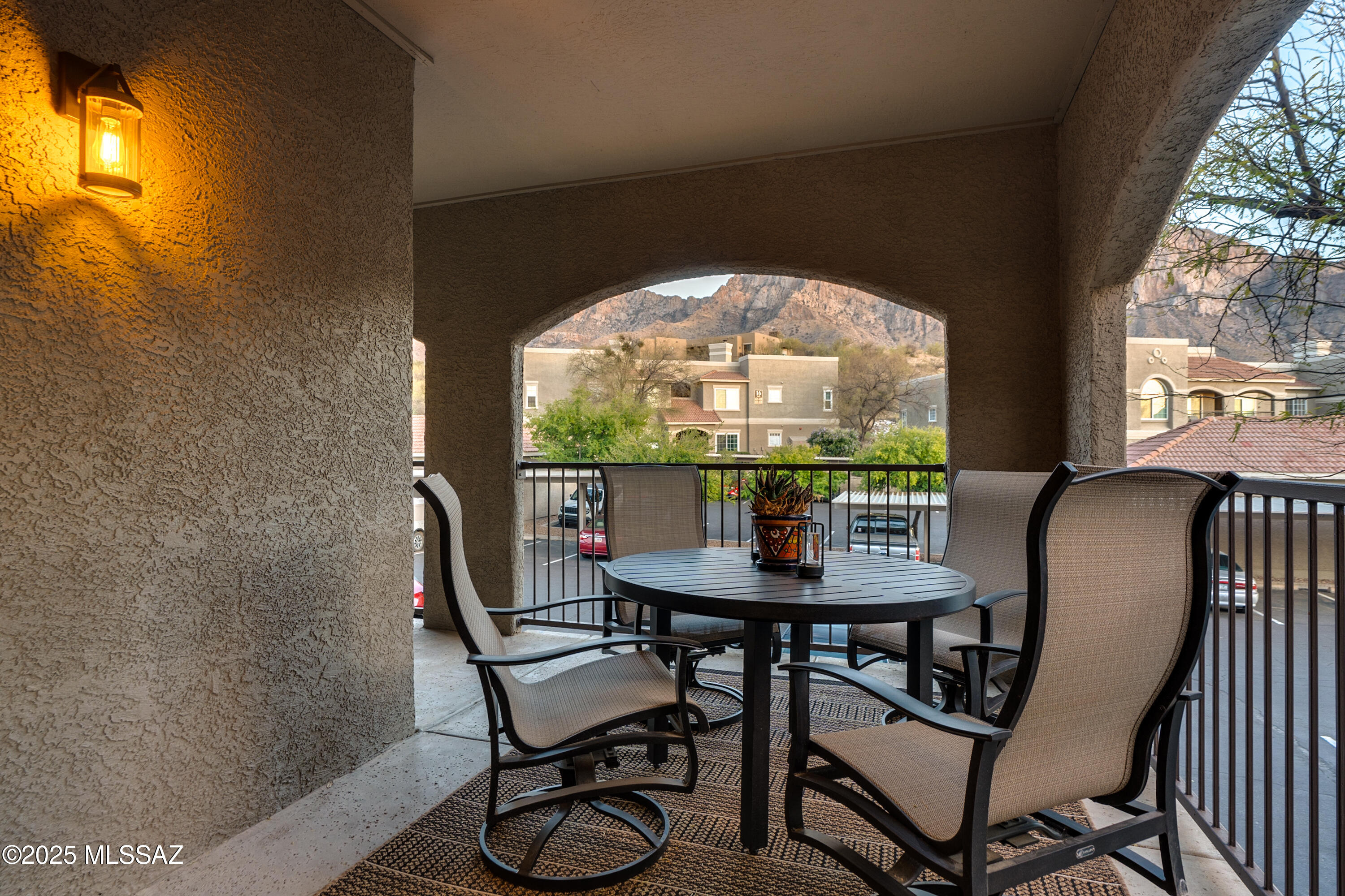 1500 E Pusch Wilderness Drive Unit: 4205