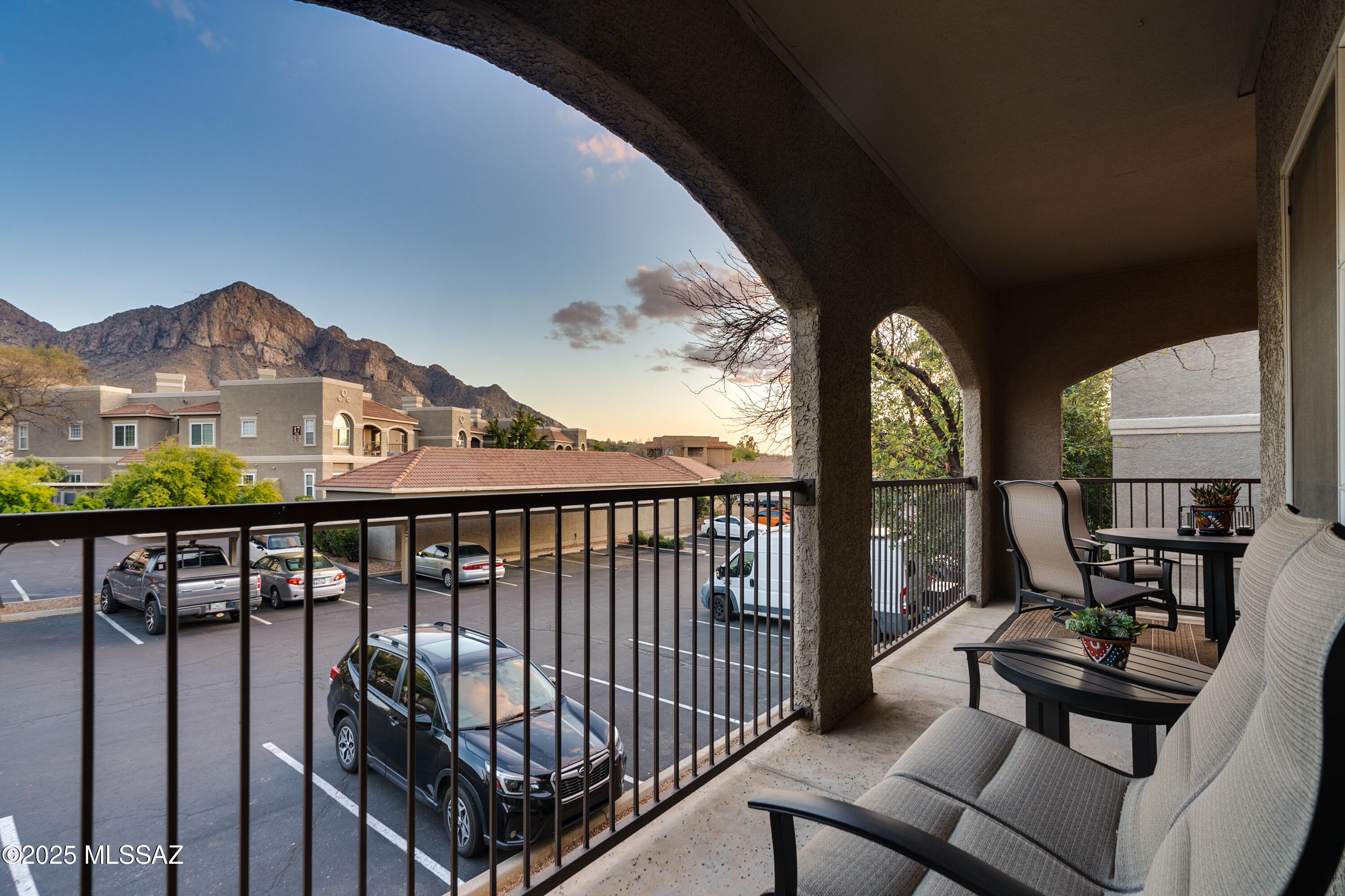 1500 E Pusch Wilderness Drive Unit: 4205