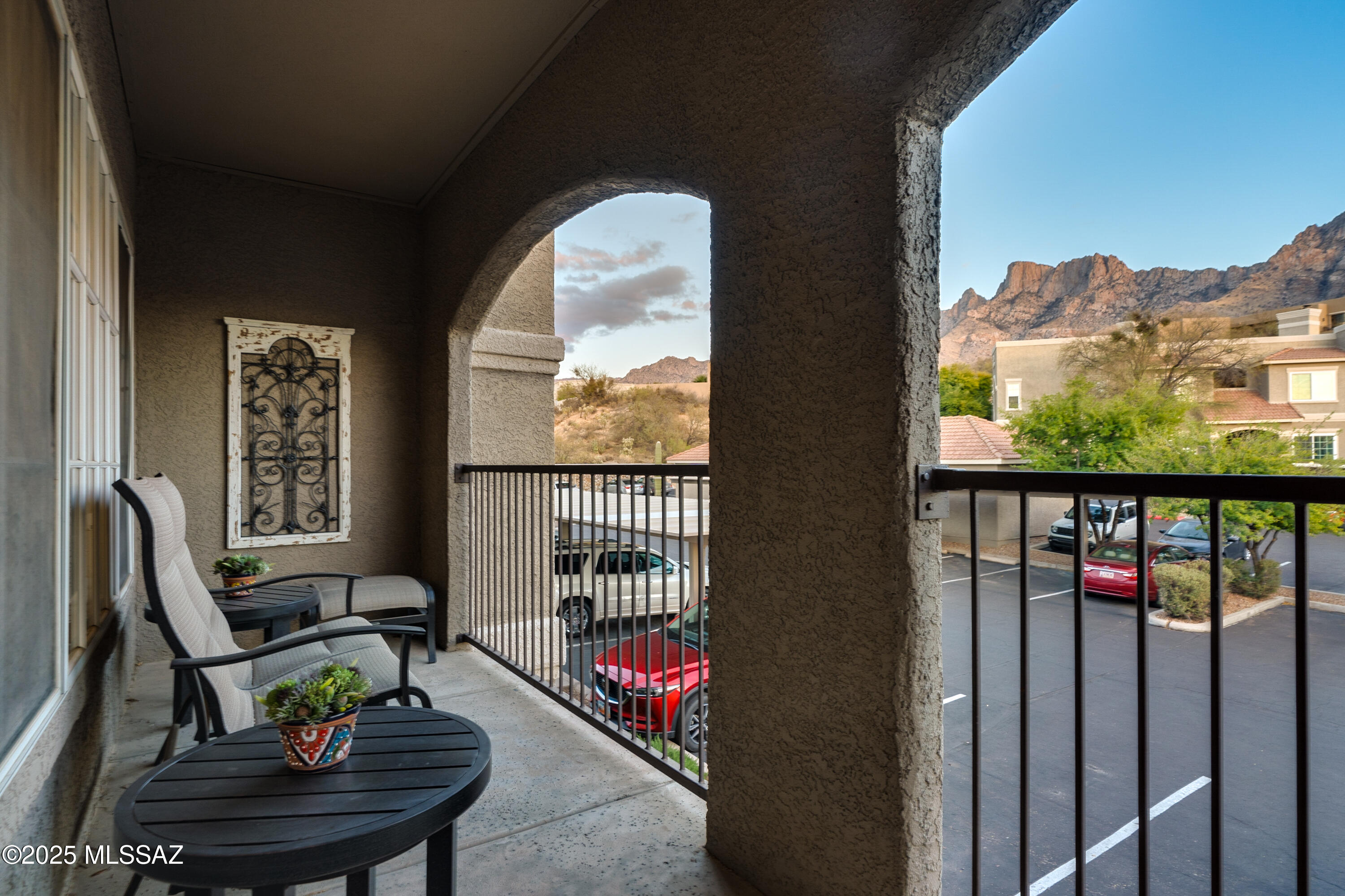 1500 E Pusch Wilderness Drive Unit: 4205